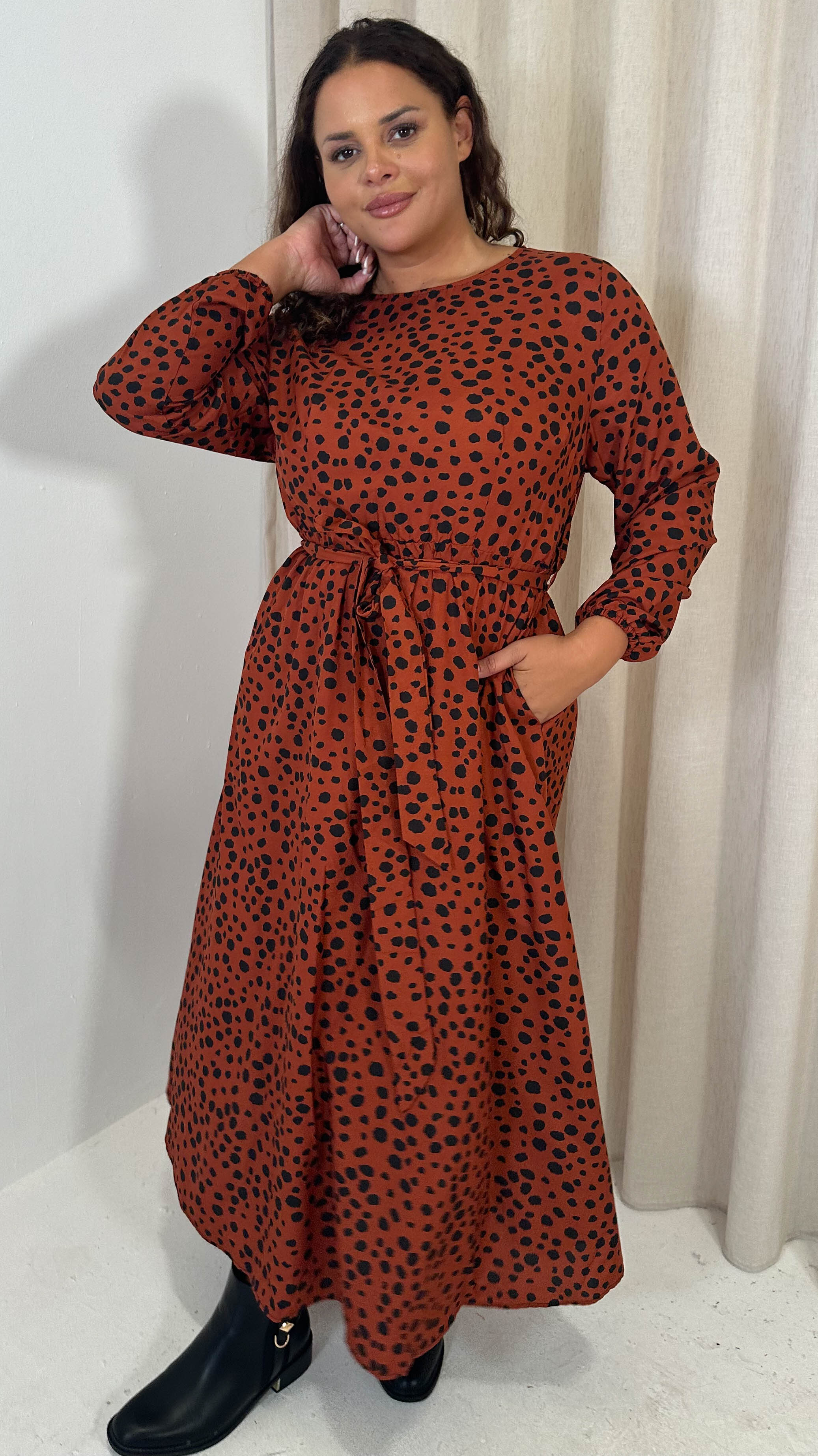CurveWow Tie Waist Crew Neck Midi Dress Rust Spot