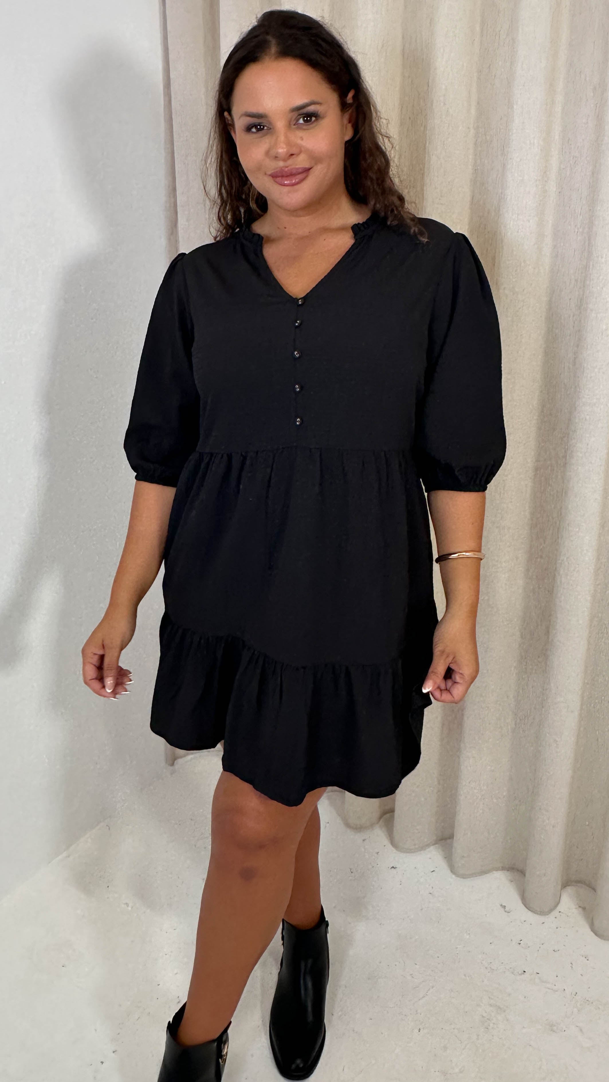 CurveWow Textured Seersucker Mini Dress Black