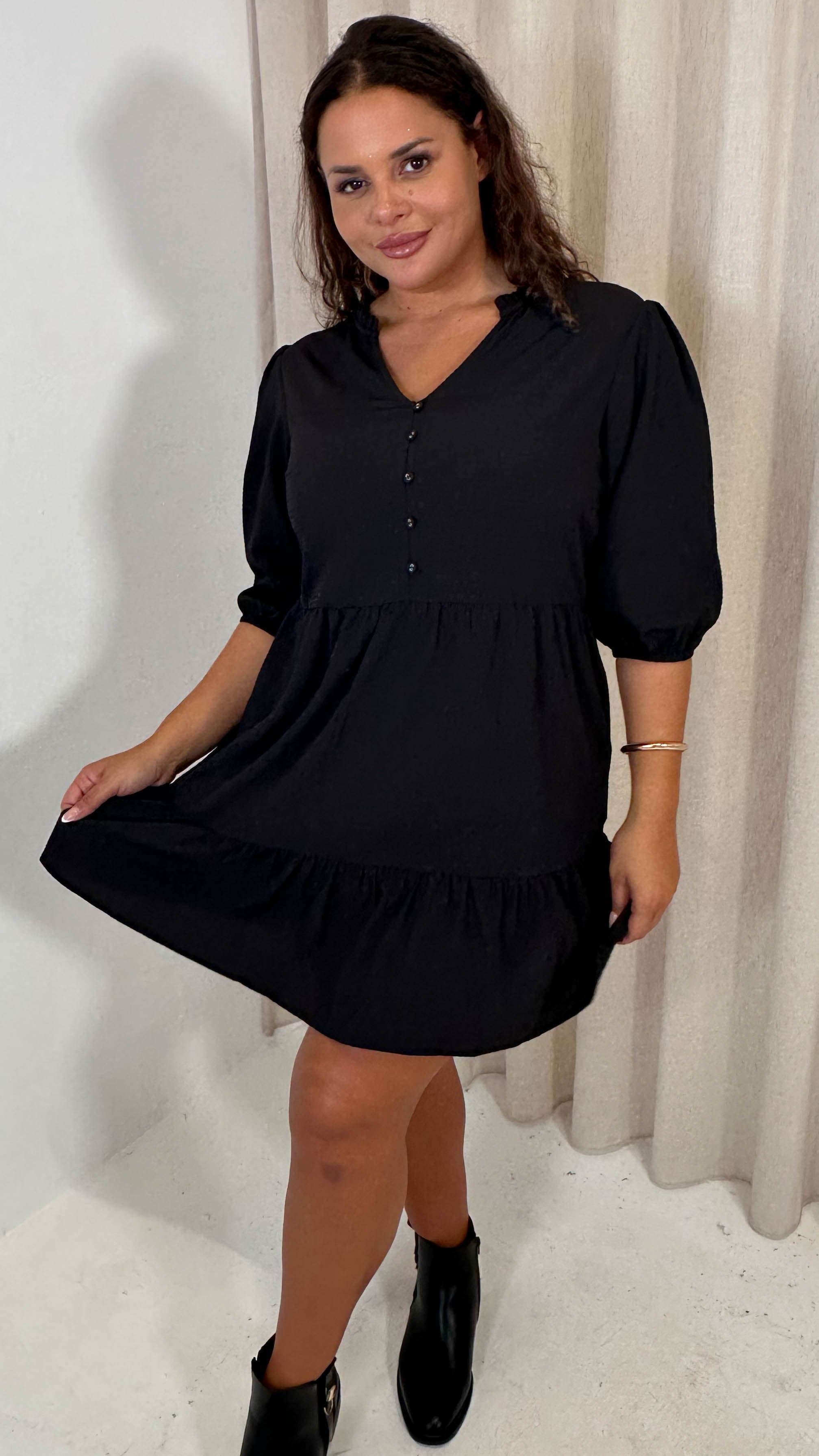 CurveWow Textured Seersucker Mini Dress Black