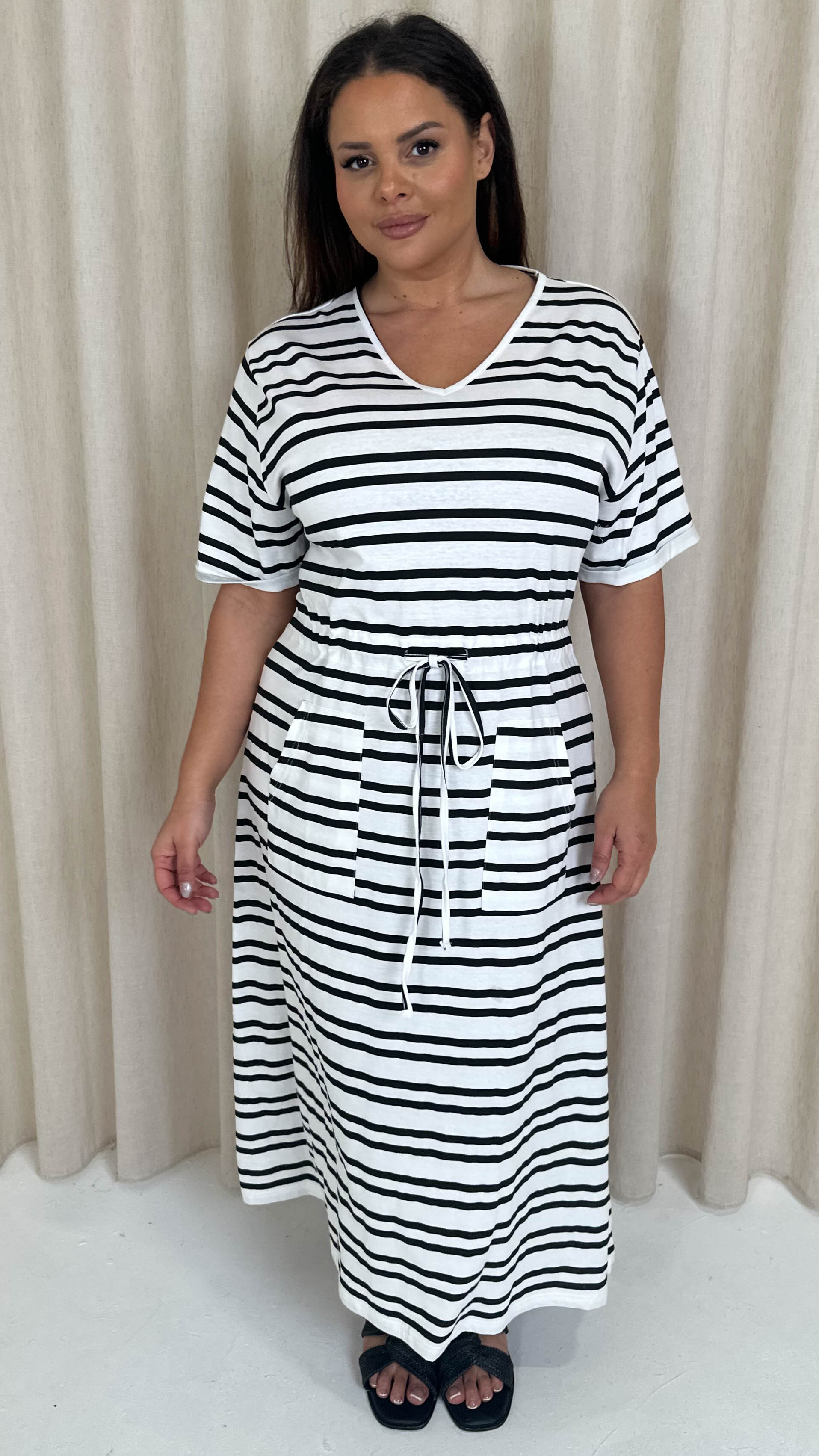 CurveWow Maxi T-Shirt Dress With Drawstring White Based Stripe