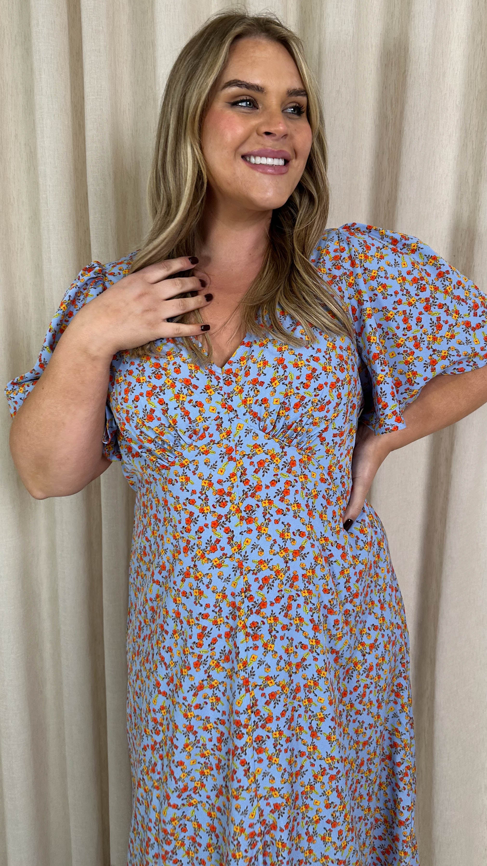 CurveWow V Neck Split Front Midaxi Dress Blue Ditsy