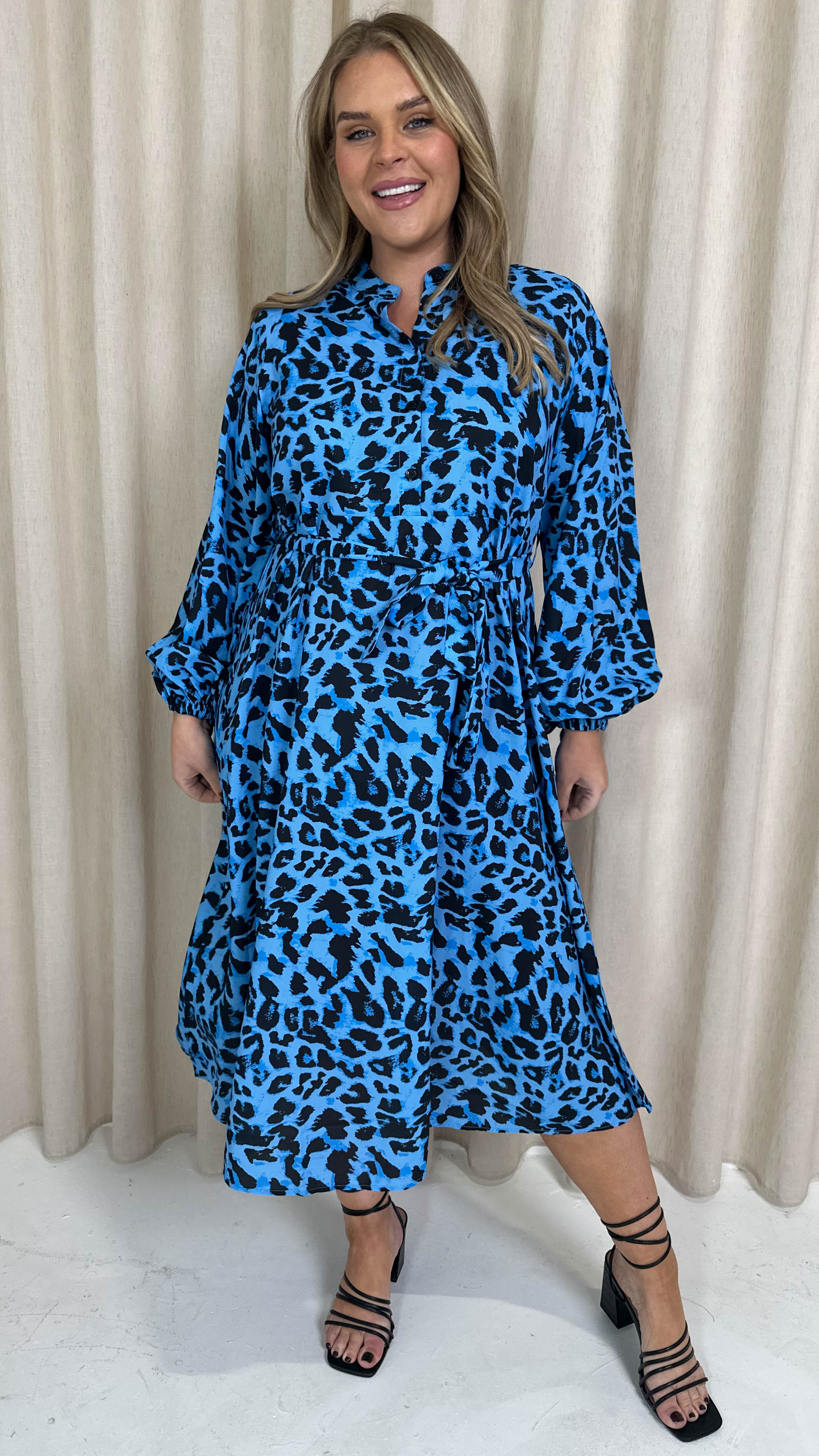 CurveWow Peasant Sleeve Collarless Shirt Blue Animal