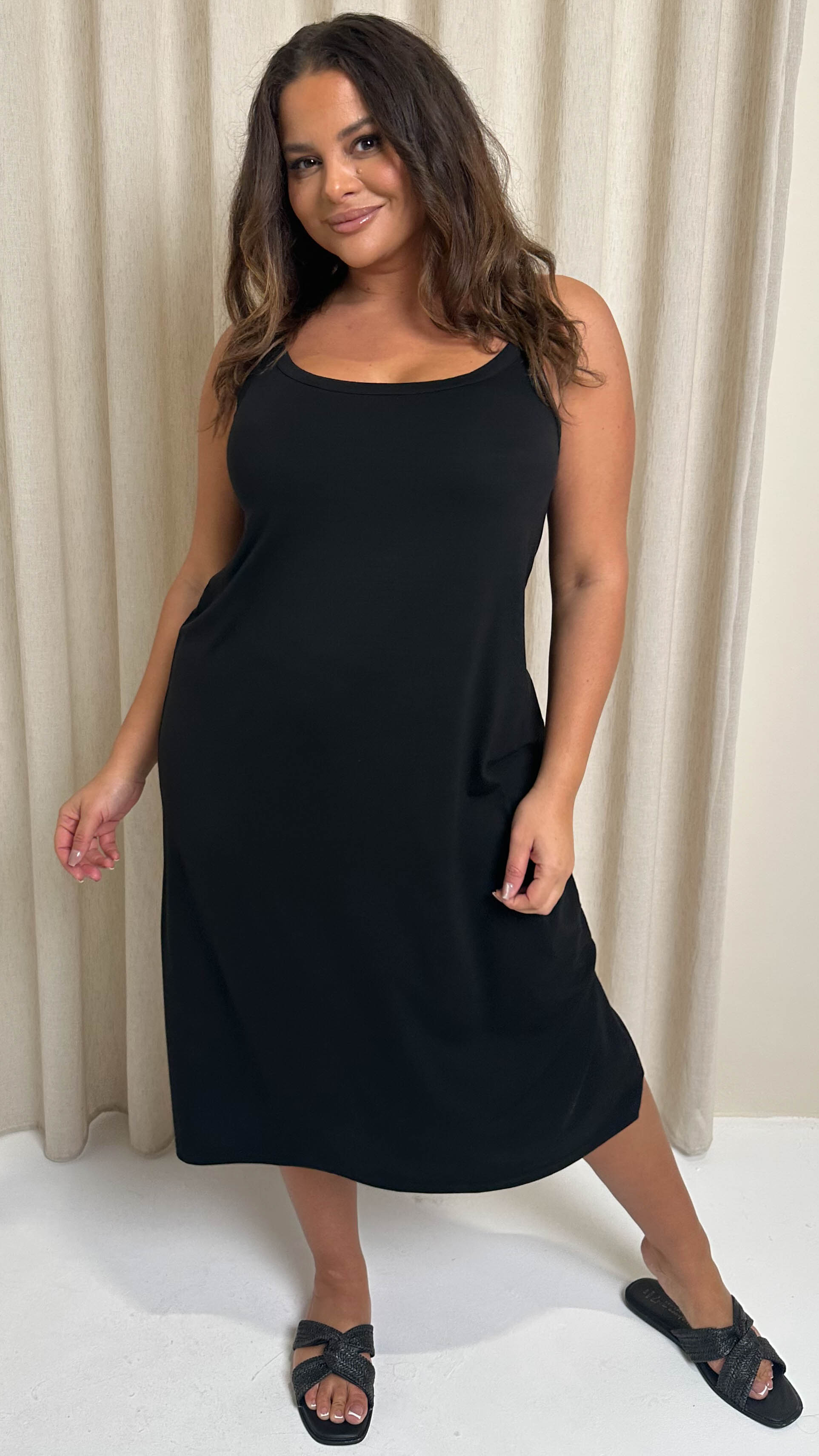 CurveWow Basic Midi Dress Black
