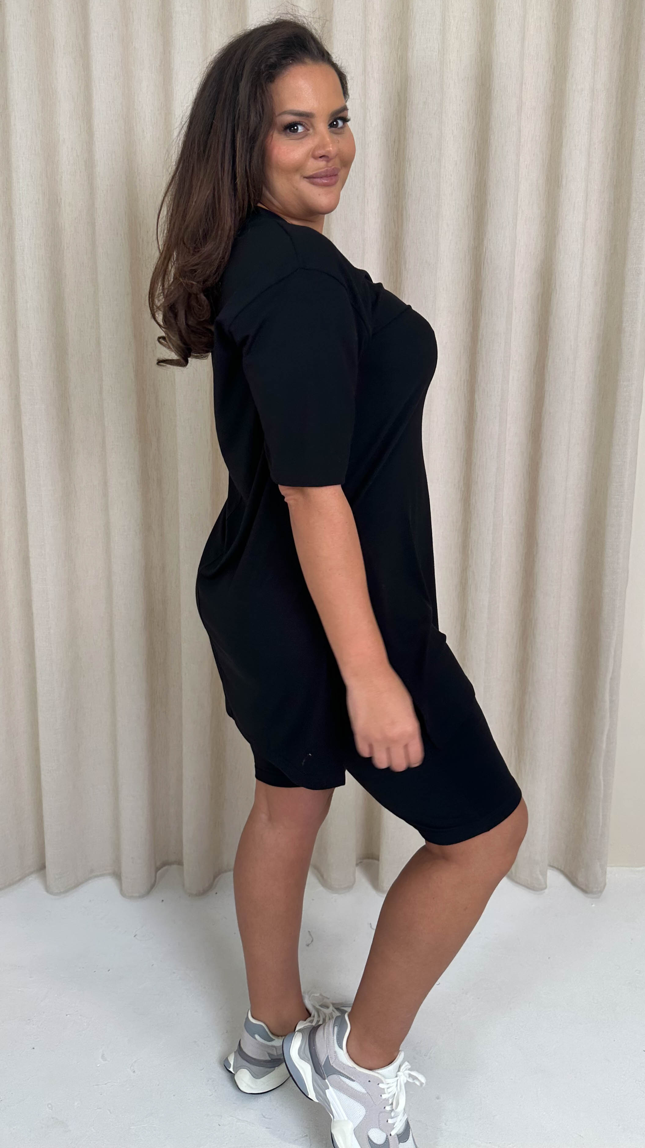 CurveWow Longline Side Split Top & Cycling Short Black