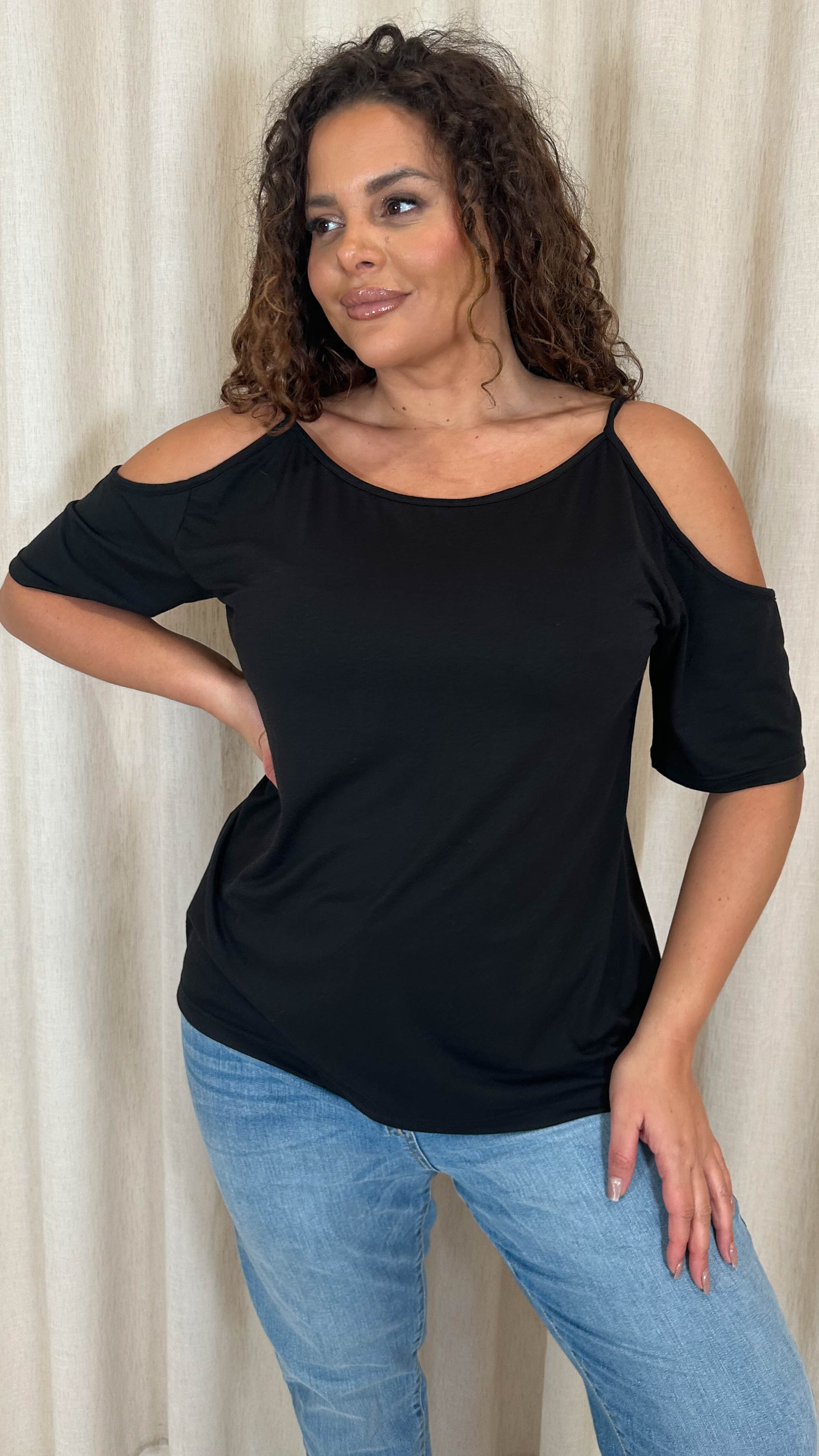 CurveWow Cold Shoulder Top Black