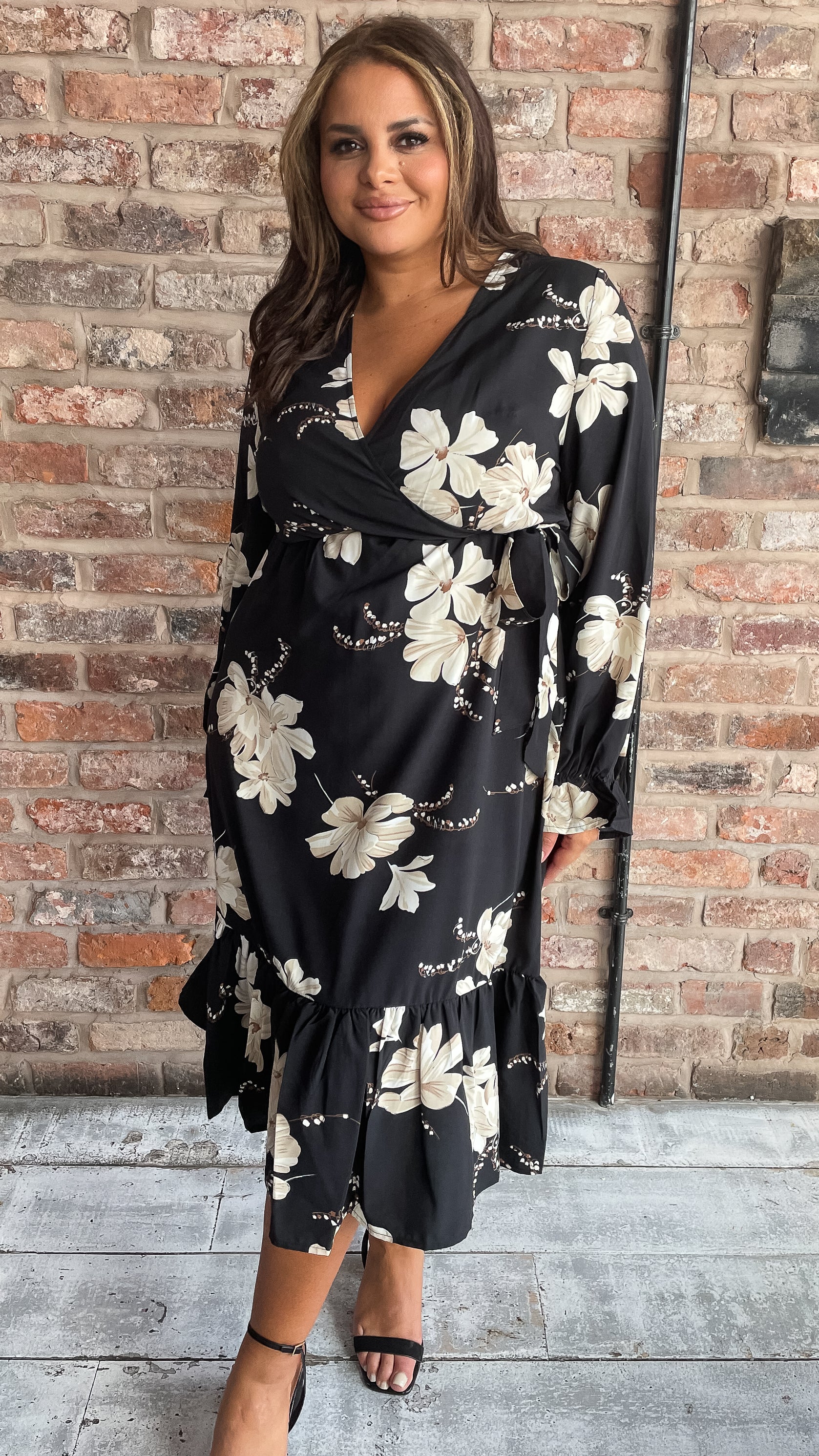 Long Sleeve Long Floral CurveWow Long Sleeve Floral Wrap Midaxi