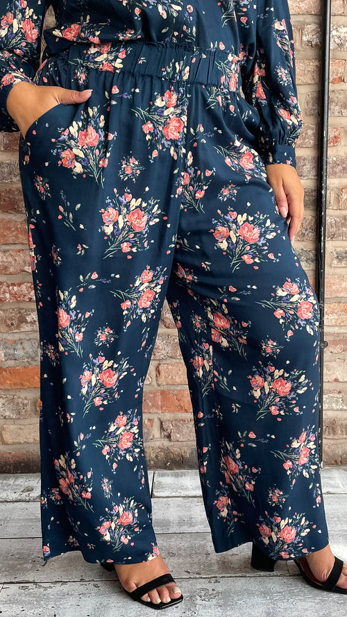CurveWow Wide Leg Trouser Floral Navy