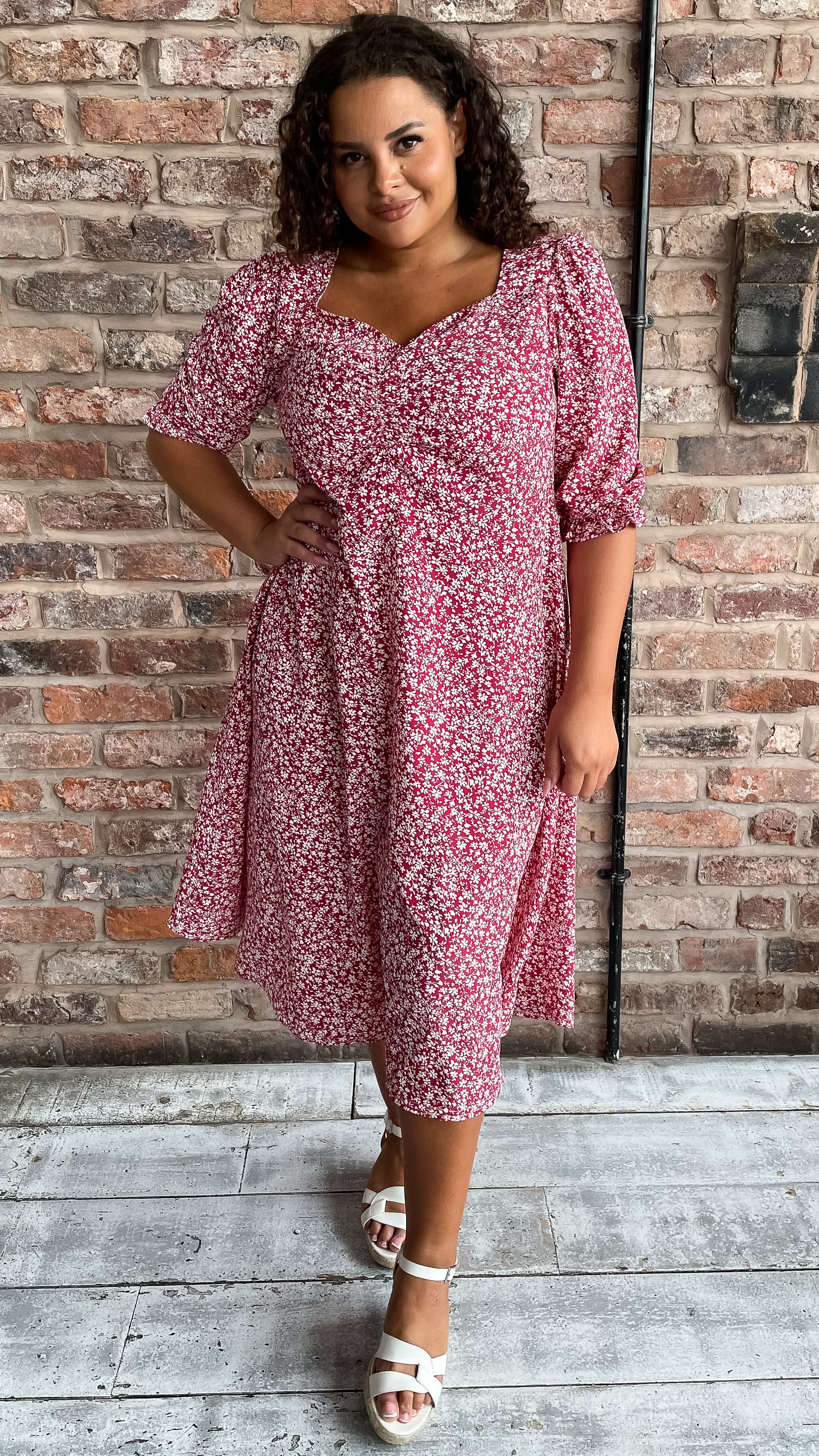 CurveWow Sweetheart Neck Midi Dress Red Floral