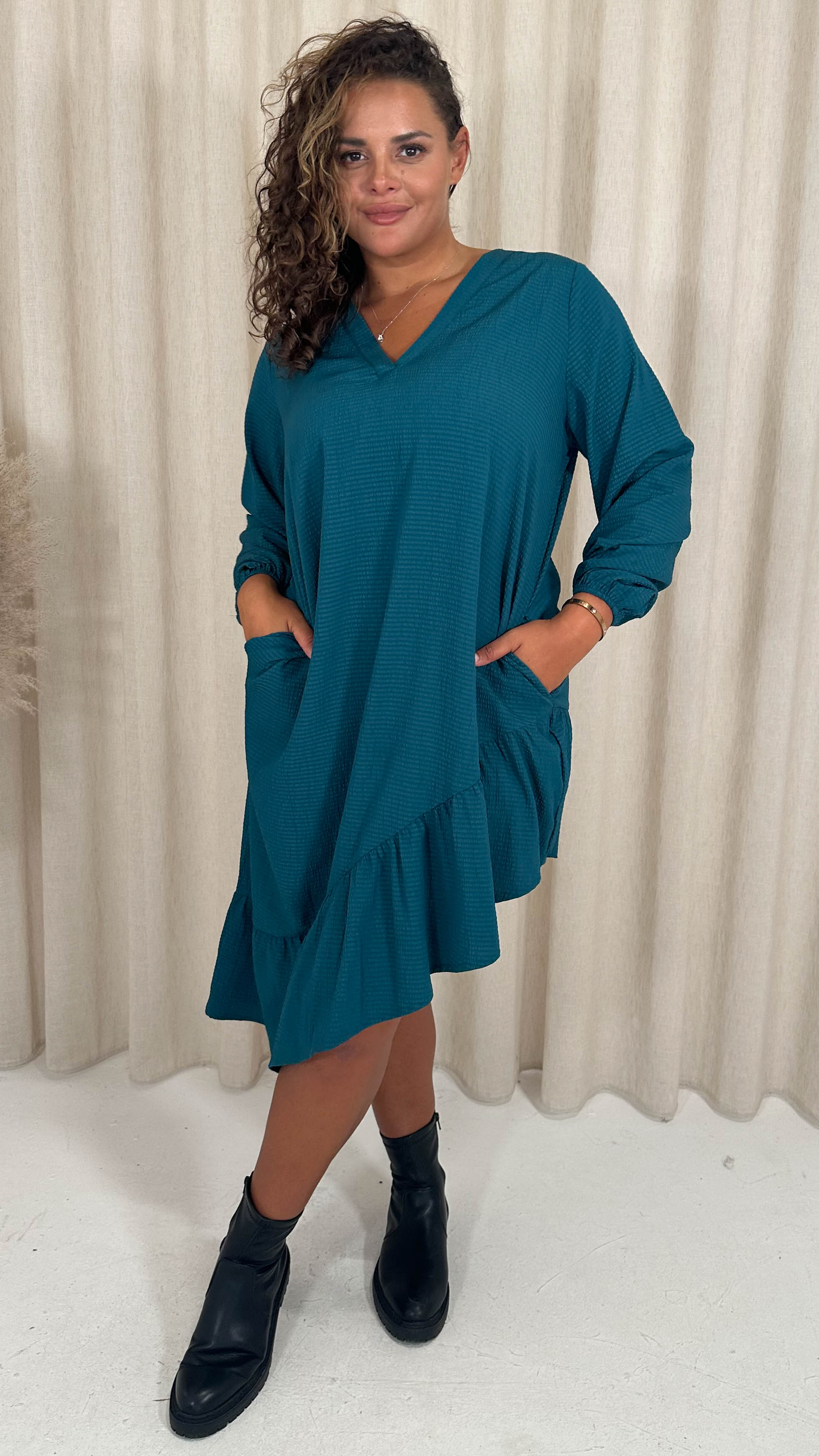 CurveWow Asymmetric Textured Hem V Neck Shift Dress Teal