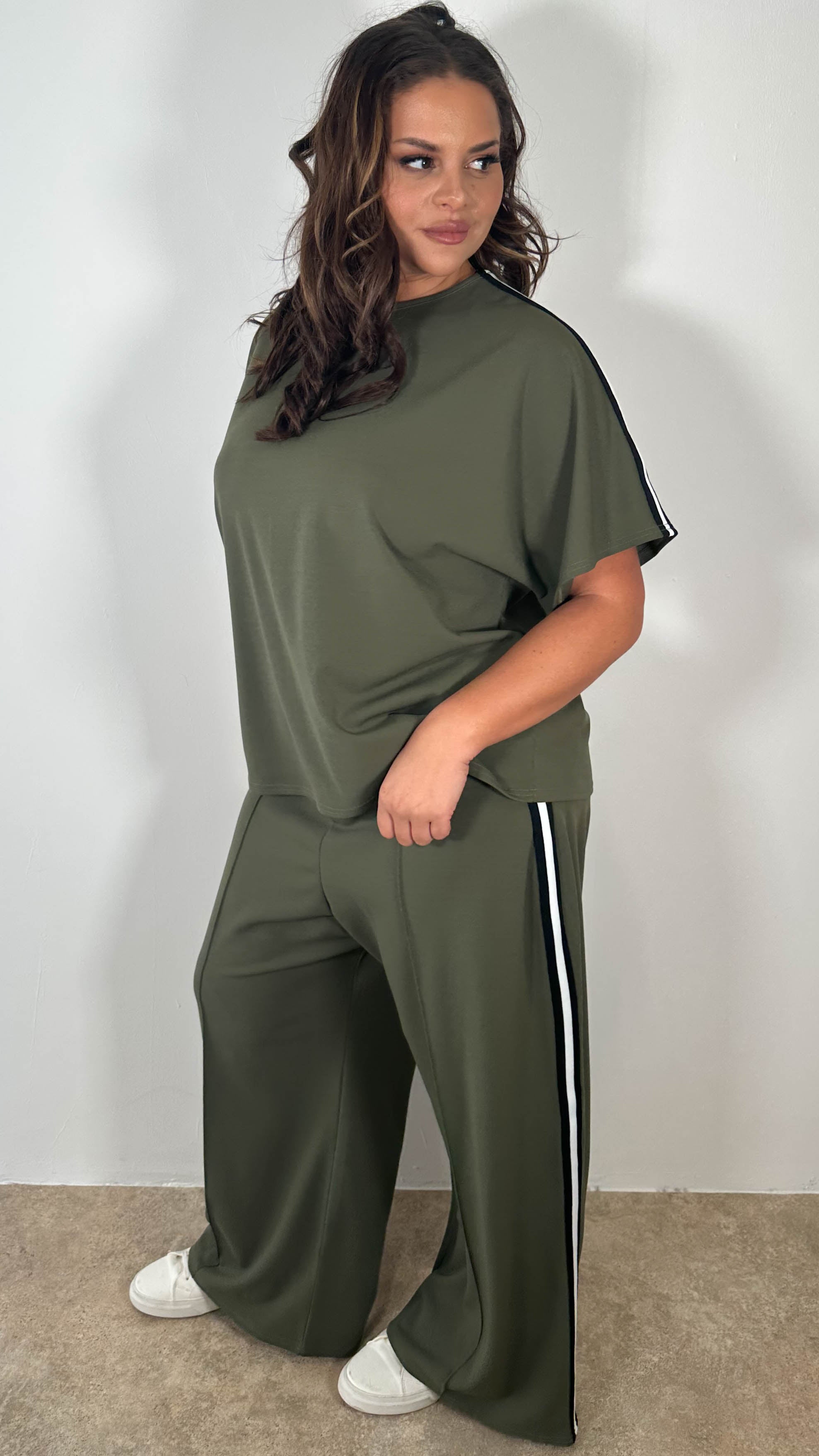 CurveWow Pintuck Front Side Tape Trouser Khaki