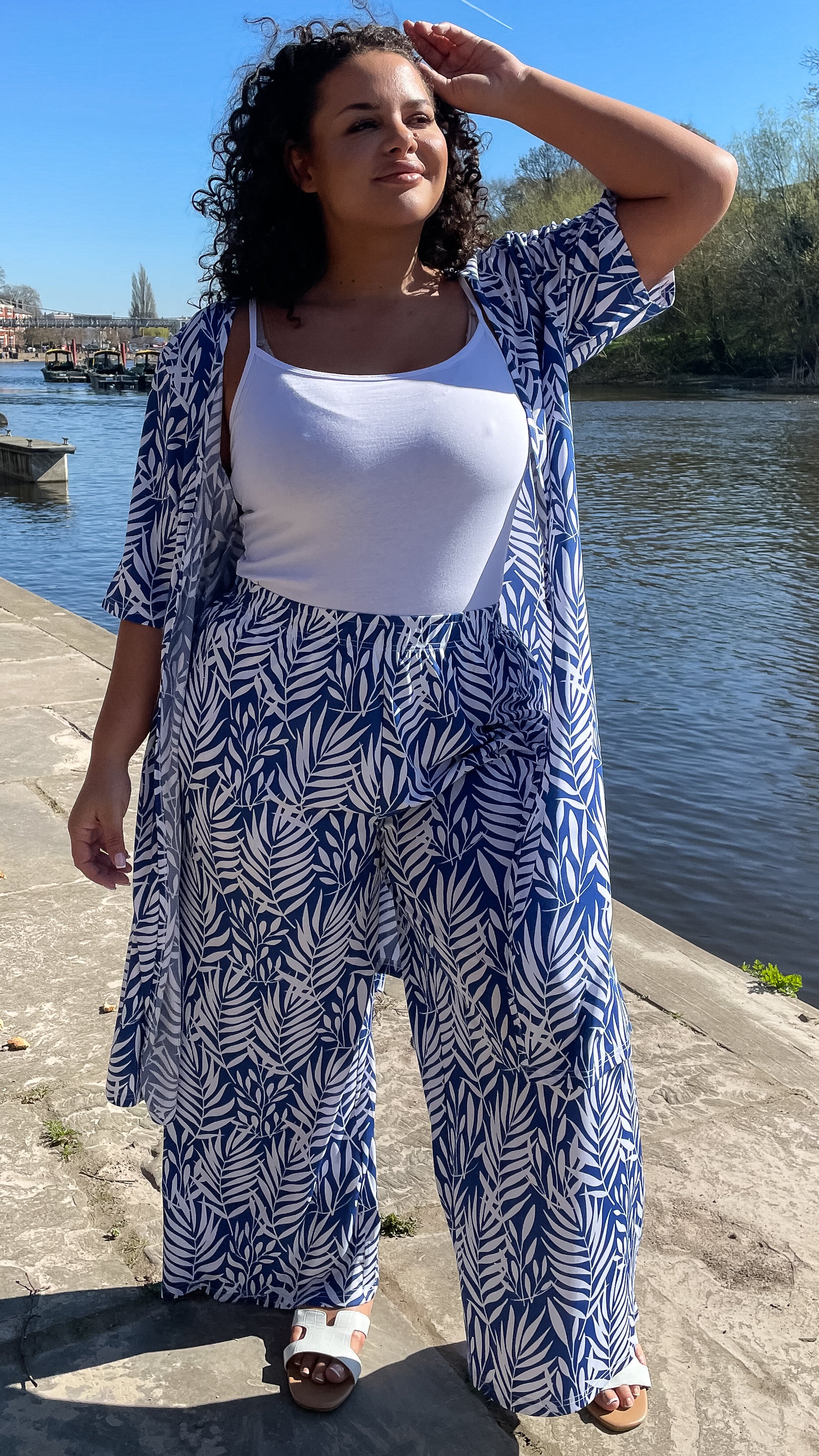 CurveWow Floral Printed Trousers Royal Blue