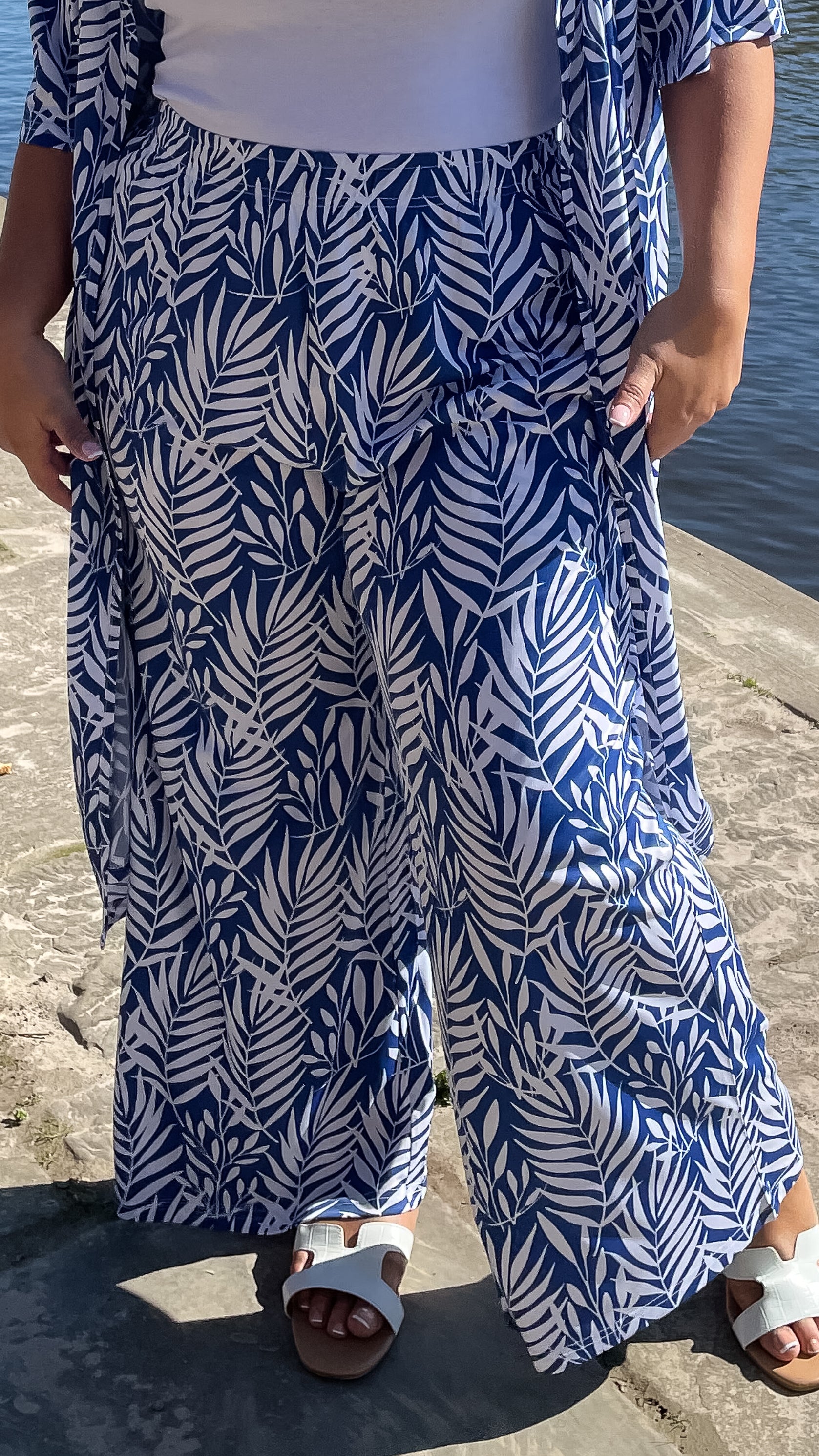 CurveWow Floral Printed Trousers Royal Blue