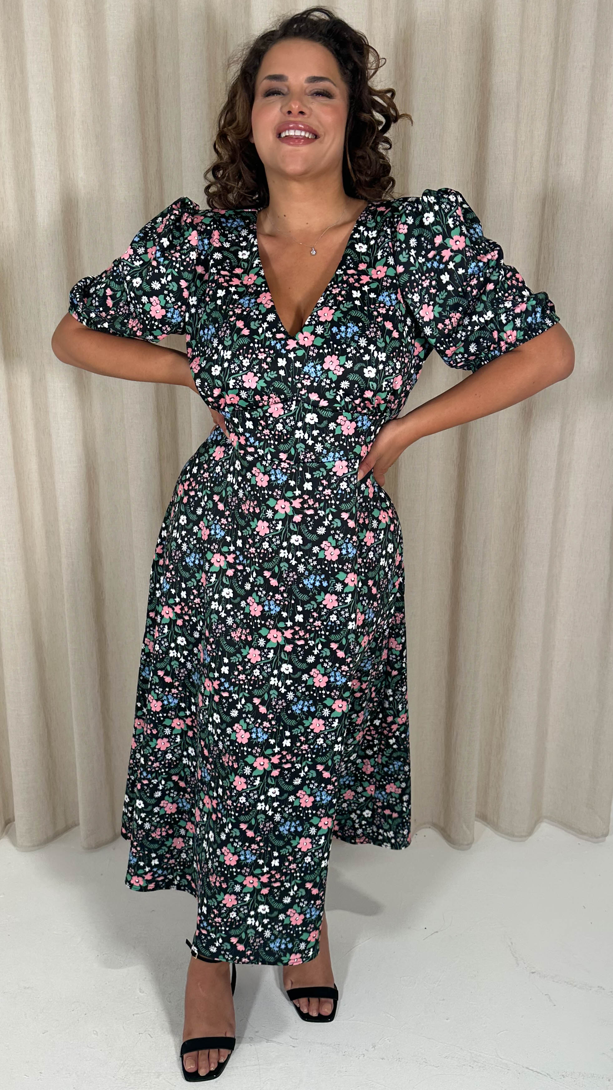 CurveWow Balloon Sleeve Midi Dress Black Floral