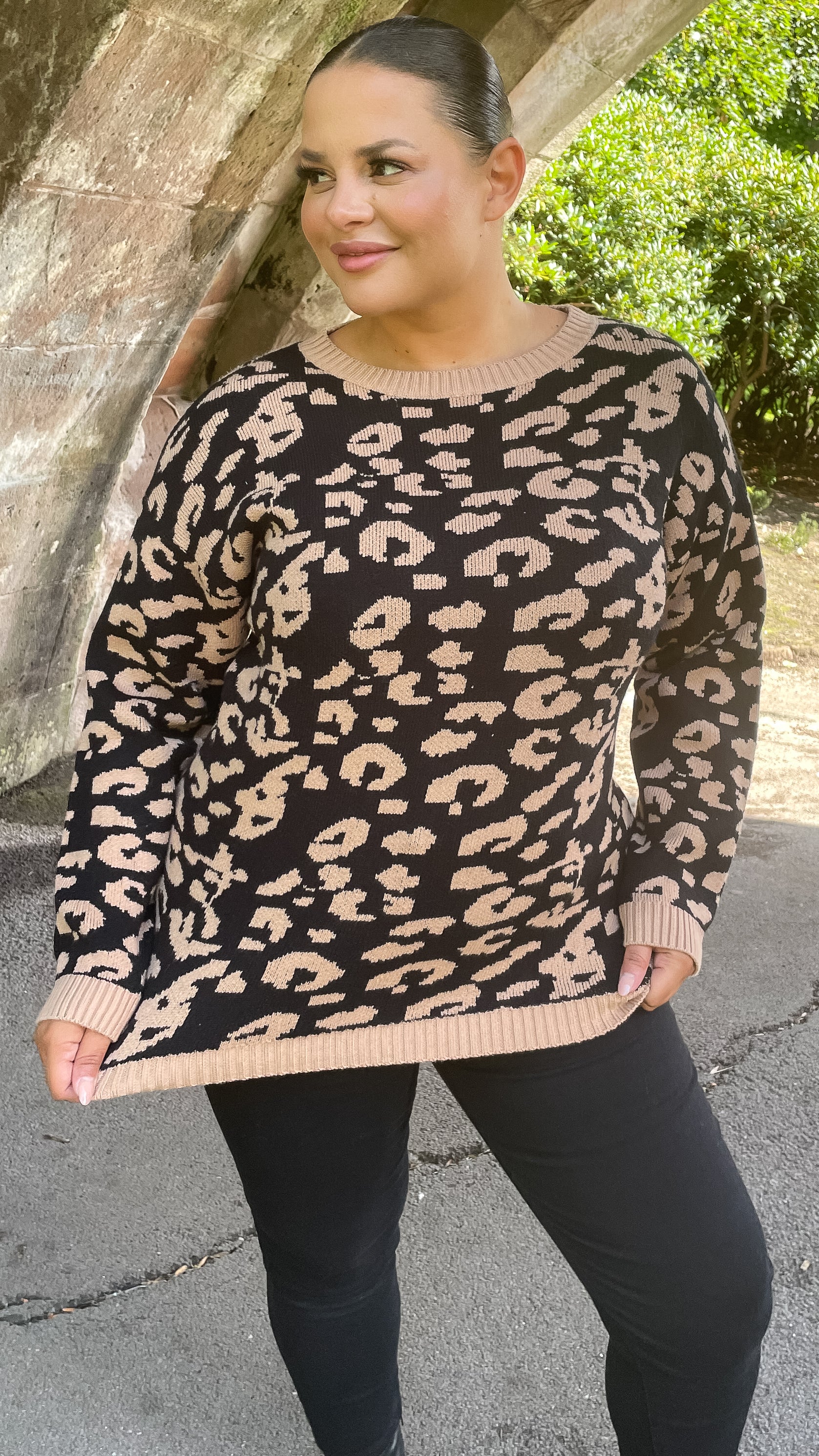 CurveWow Leopard Print Jumper Black & Camel