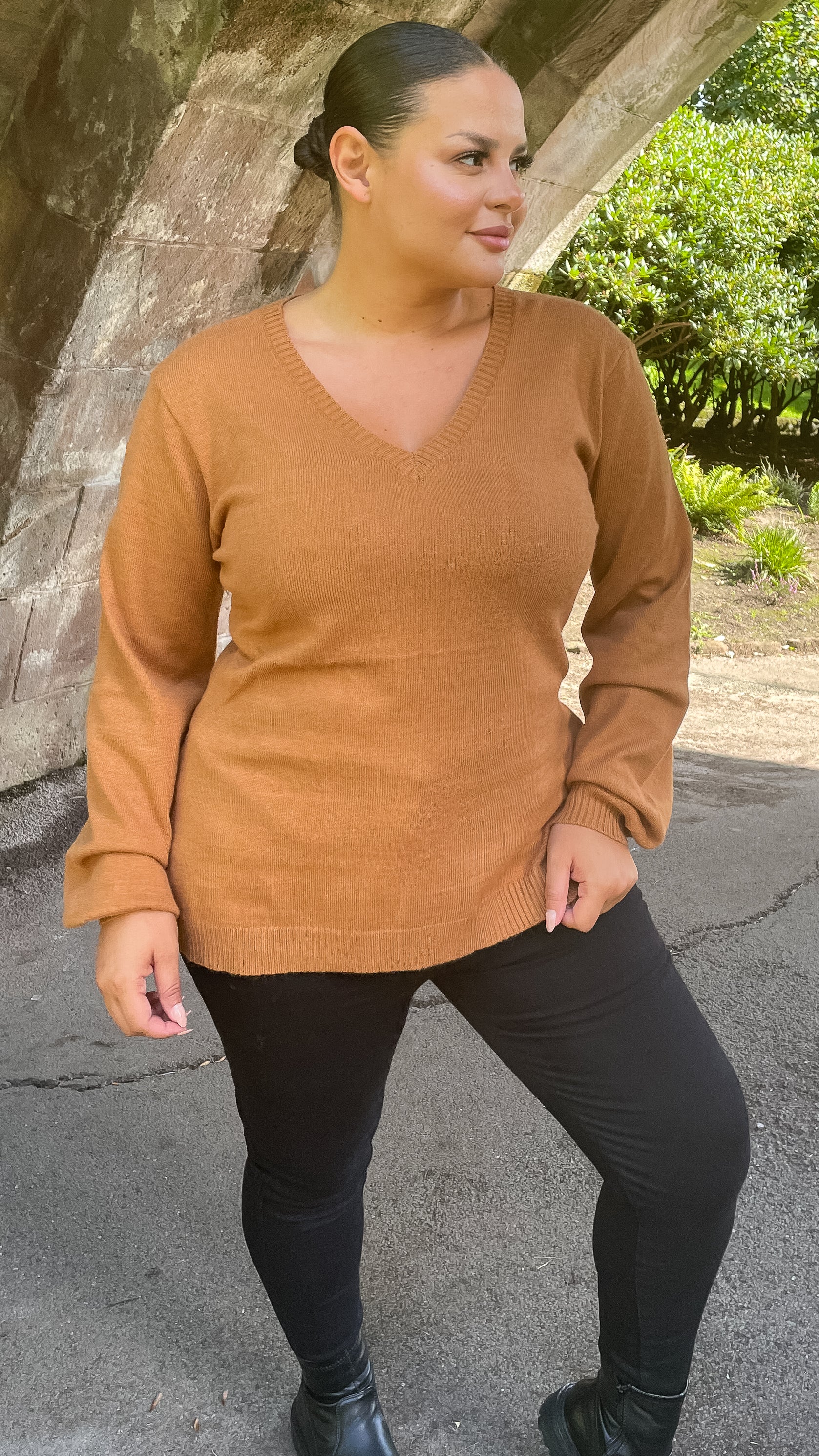 CurveWow Longline V Neck Jumper Camel