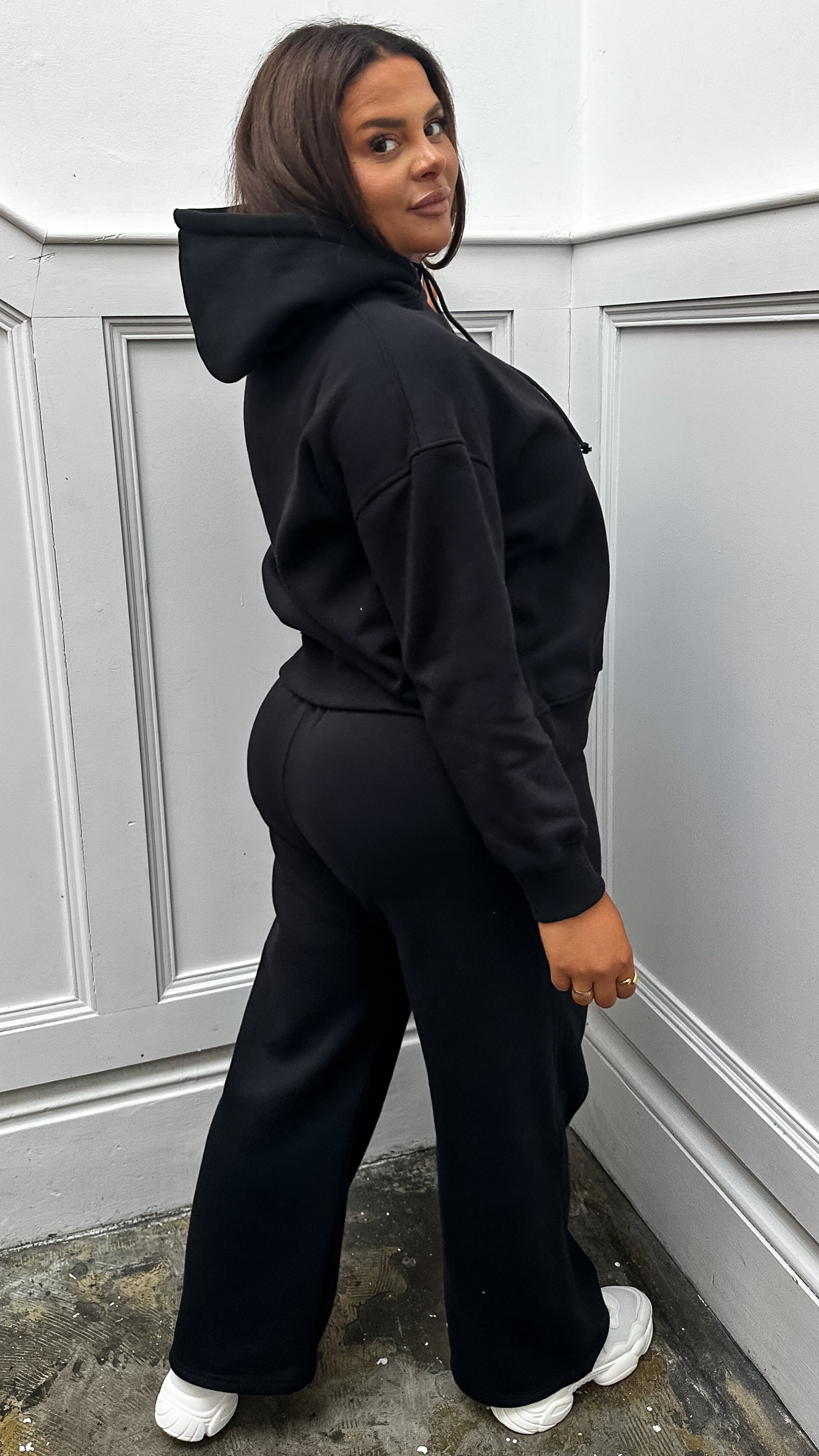 CurveWow Fleece Straight Leg Jogger Black