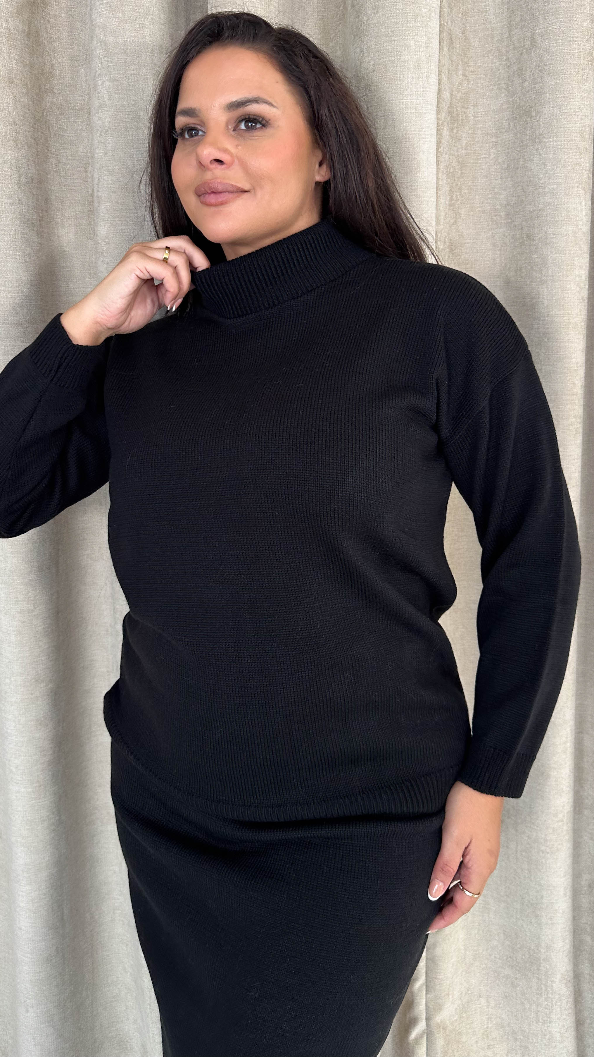 CurveWow Knitted Midi Skirt & Jumper Co-Ord Black