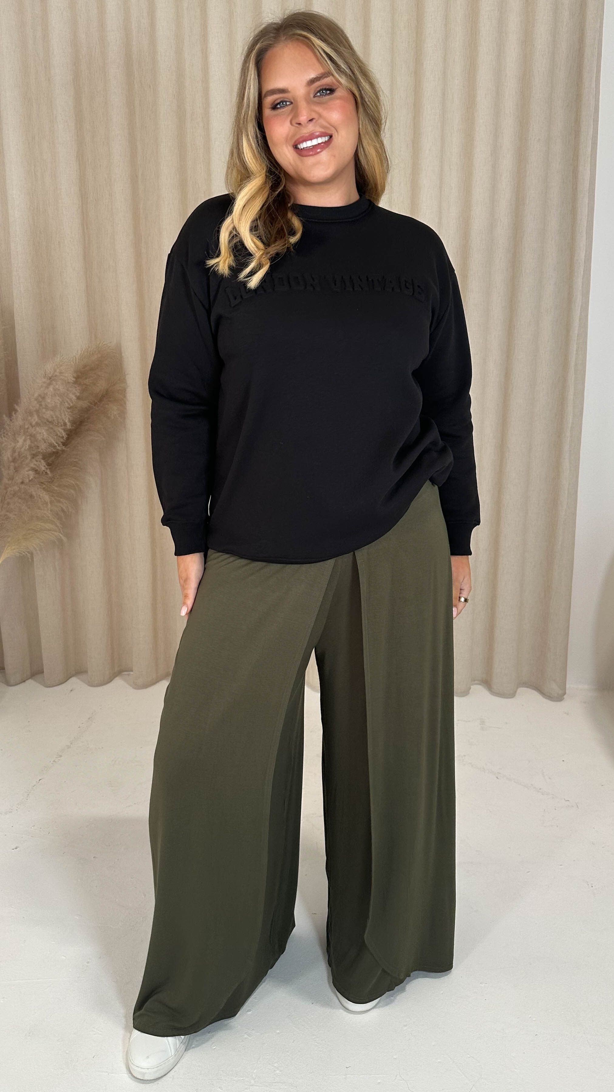 CurveWow Flippy Wide Leg Trousers Khaki