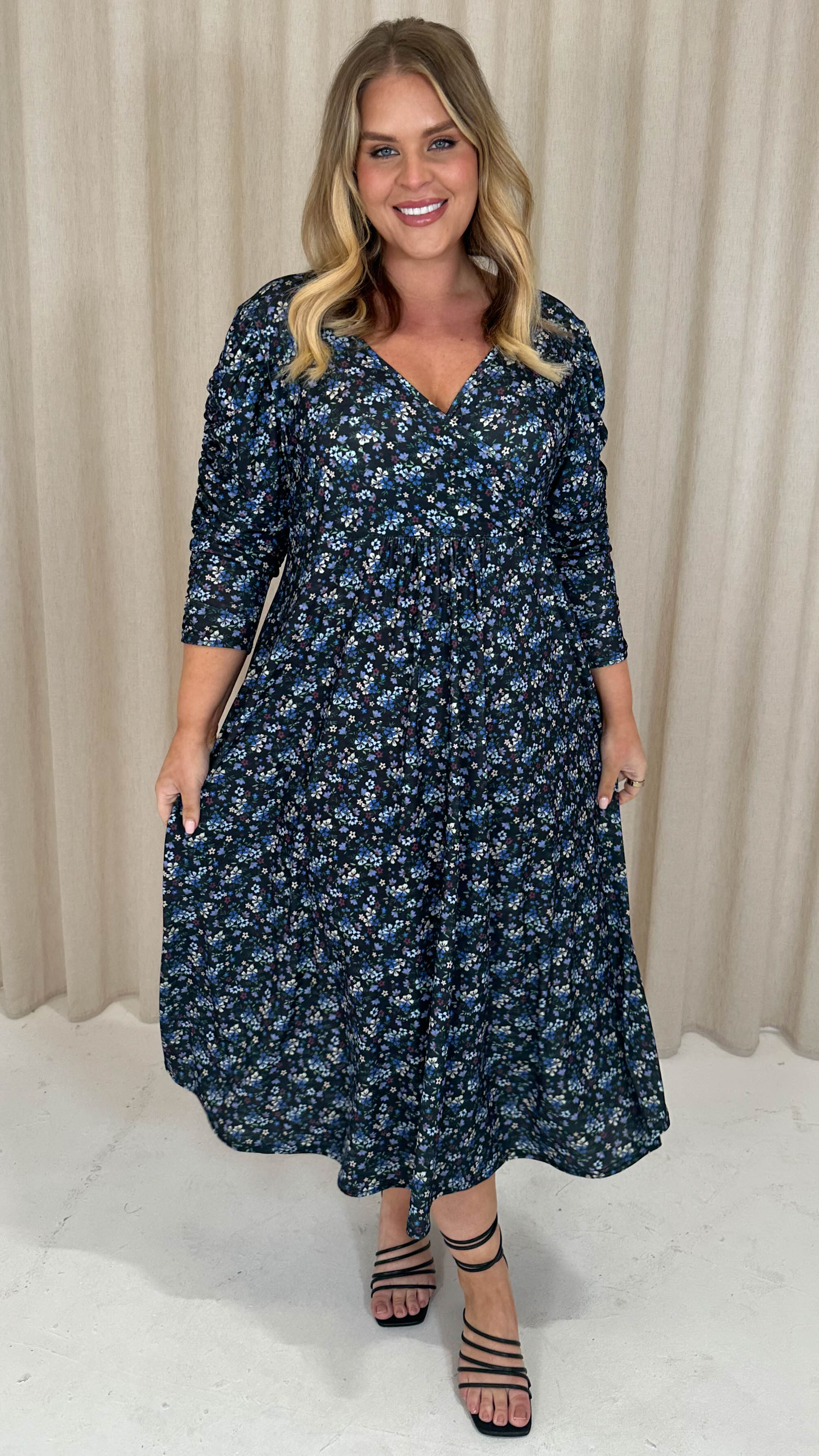 CurveWow 3/4 Balloon Sleeve Wrap Midi Dress Black & Purple Floral