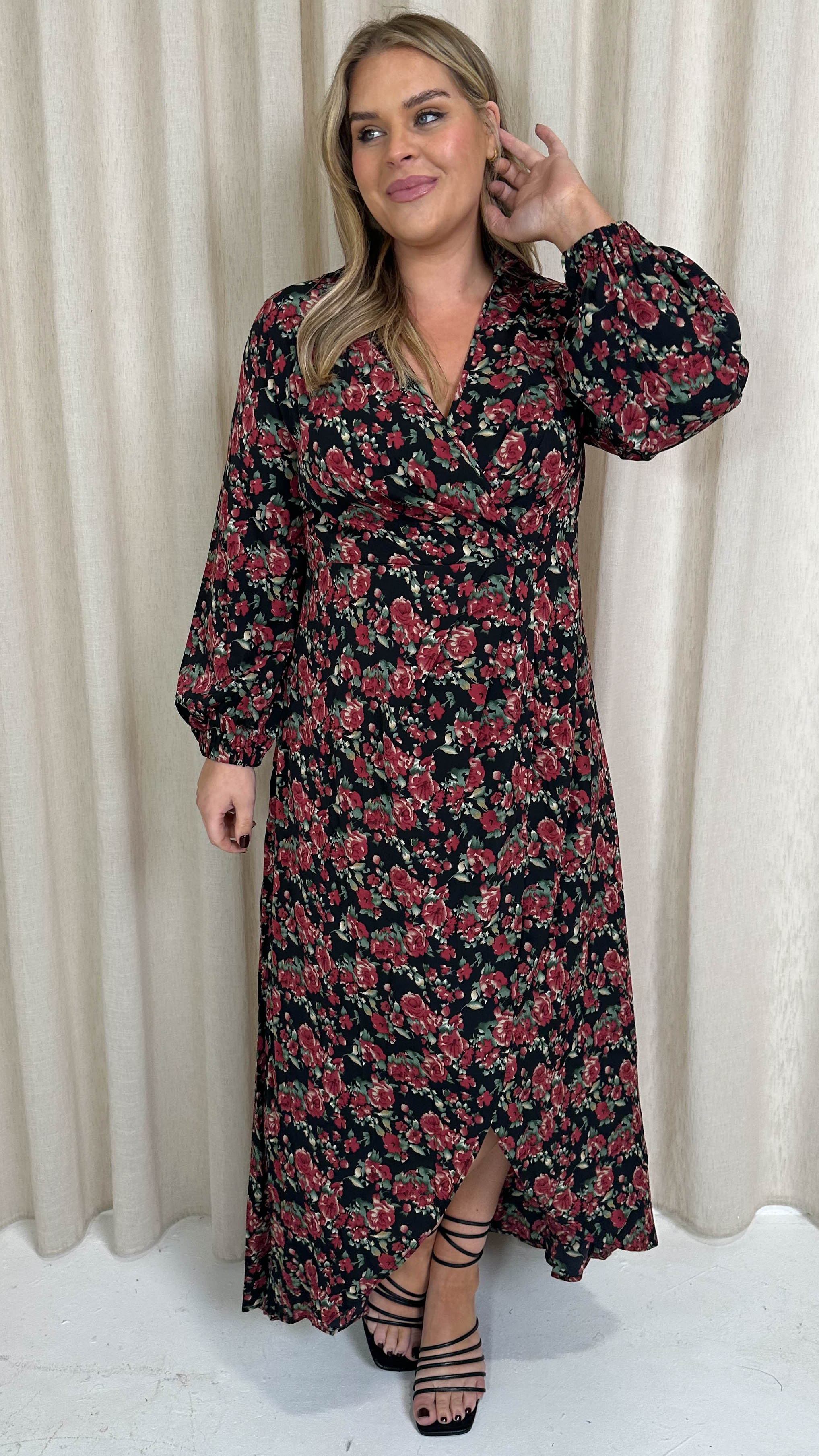 CurveWow Collared Wrap Printed Maxi Dress Black & Red Floral