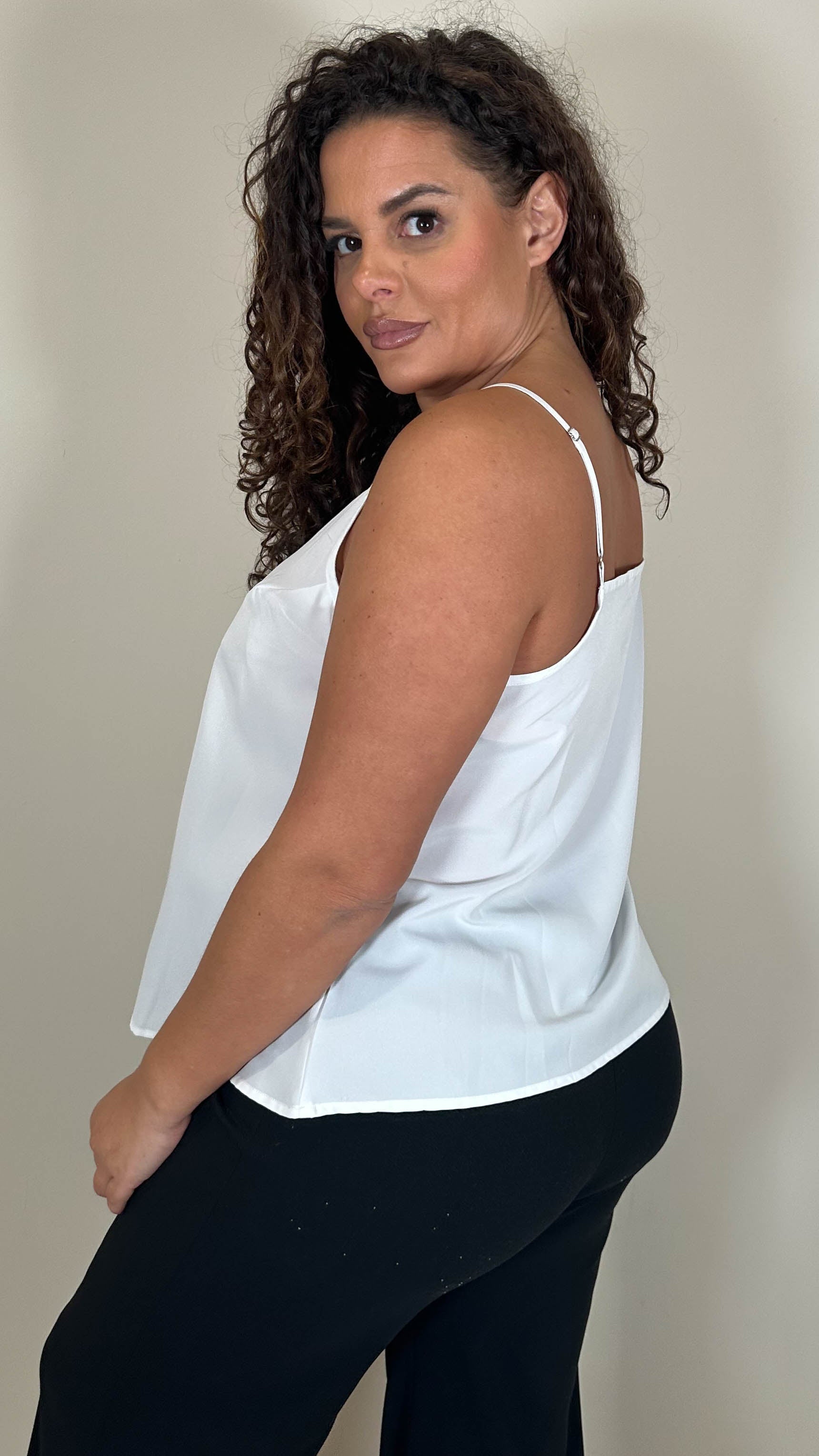 CurveWow Basic Woven Swing Vest White