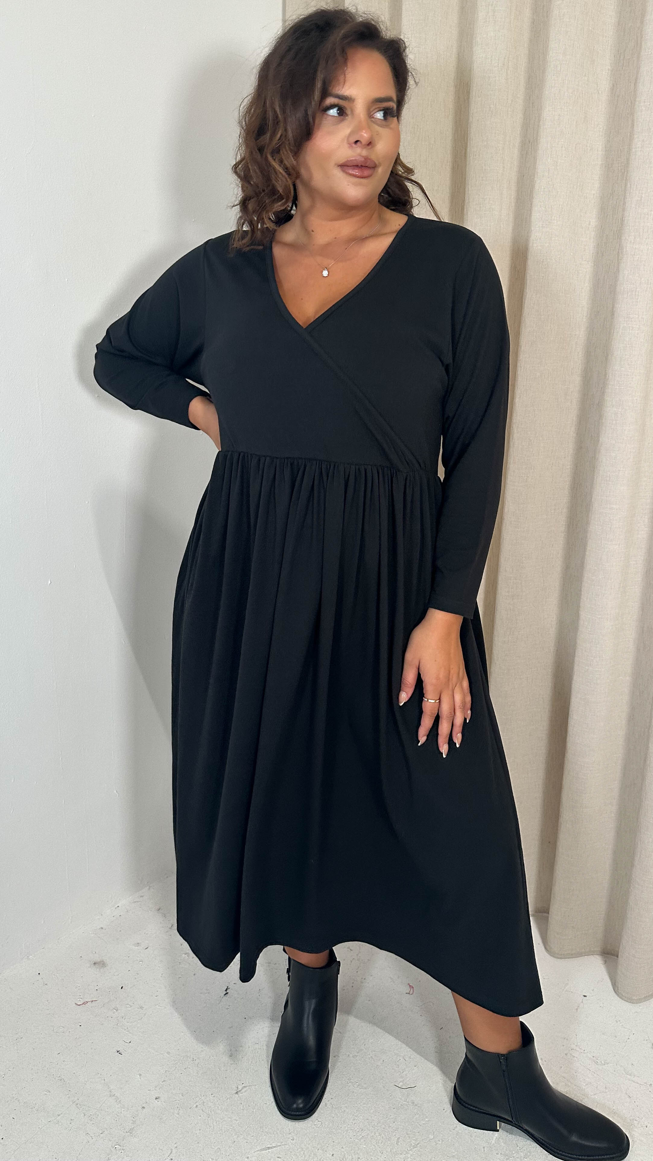 CurveWow Long Sleeve Wrap Midi Dress Black