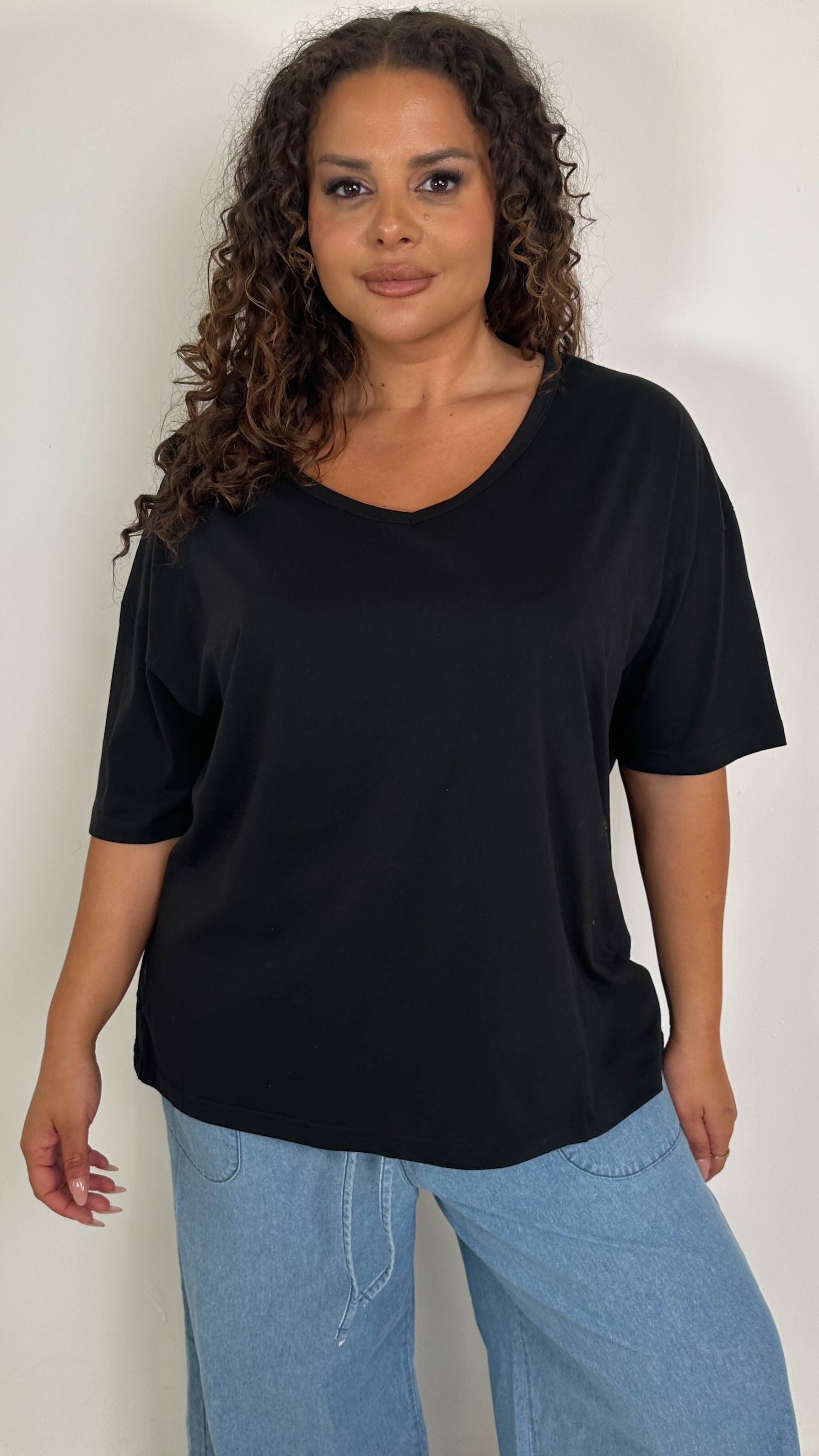 CurveWow Oversized V Neck Basic T-Shirt Black