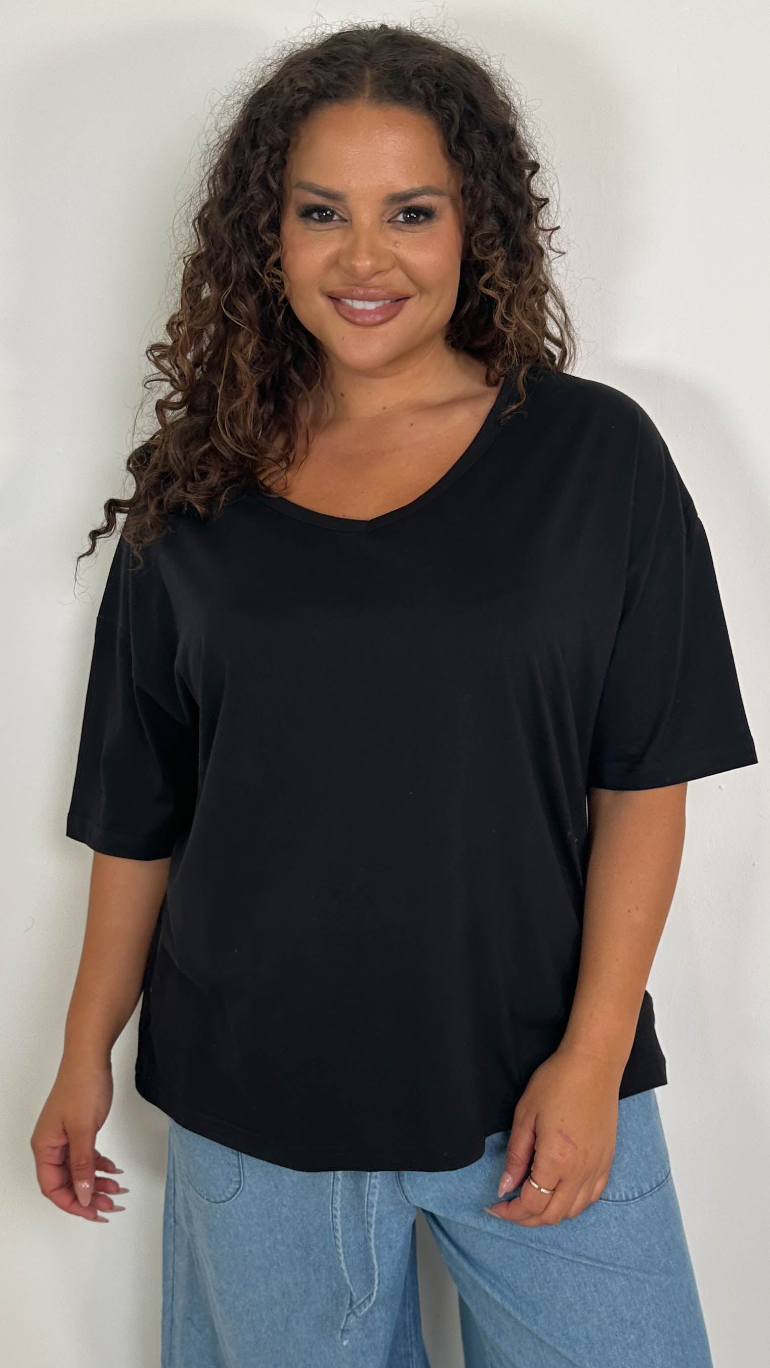 CurveWow Oversized V Neck Basic T-Shirt Black