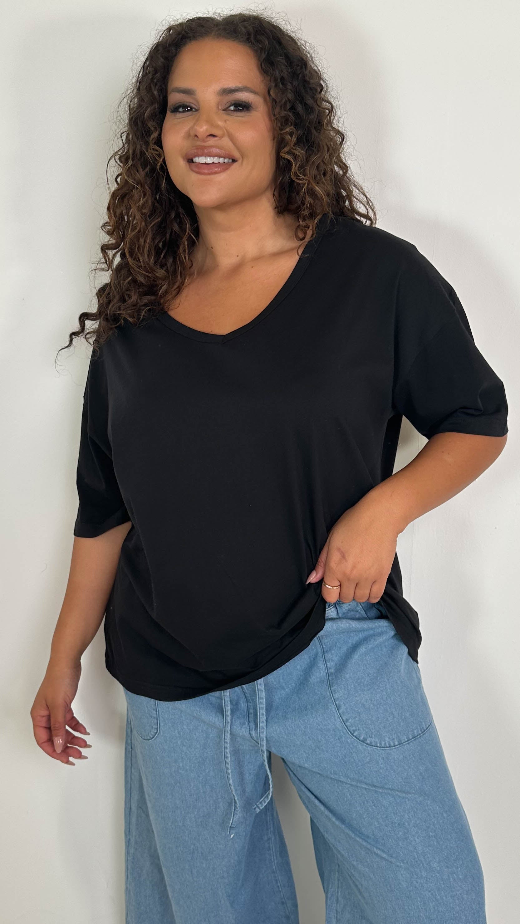 CurveWow Oversized V Neck Basic T-Shirt Black