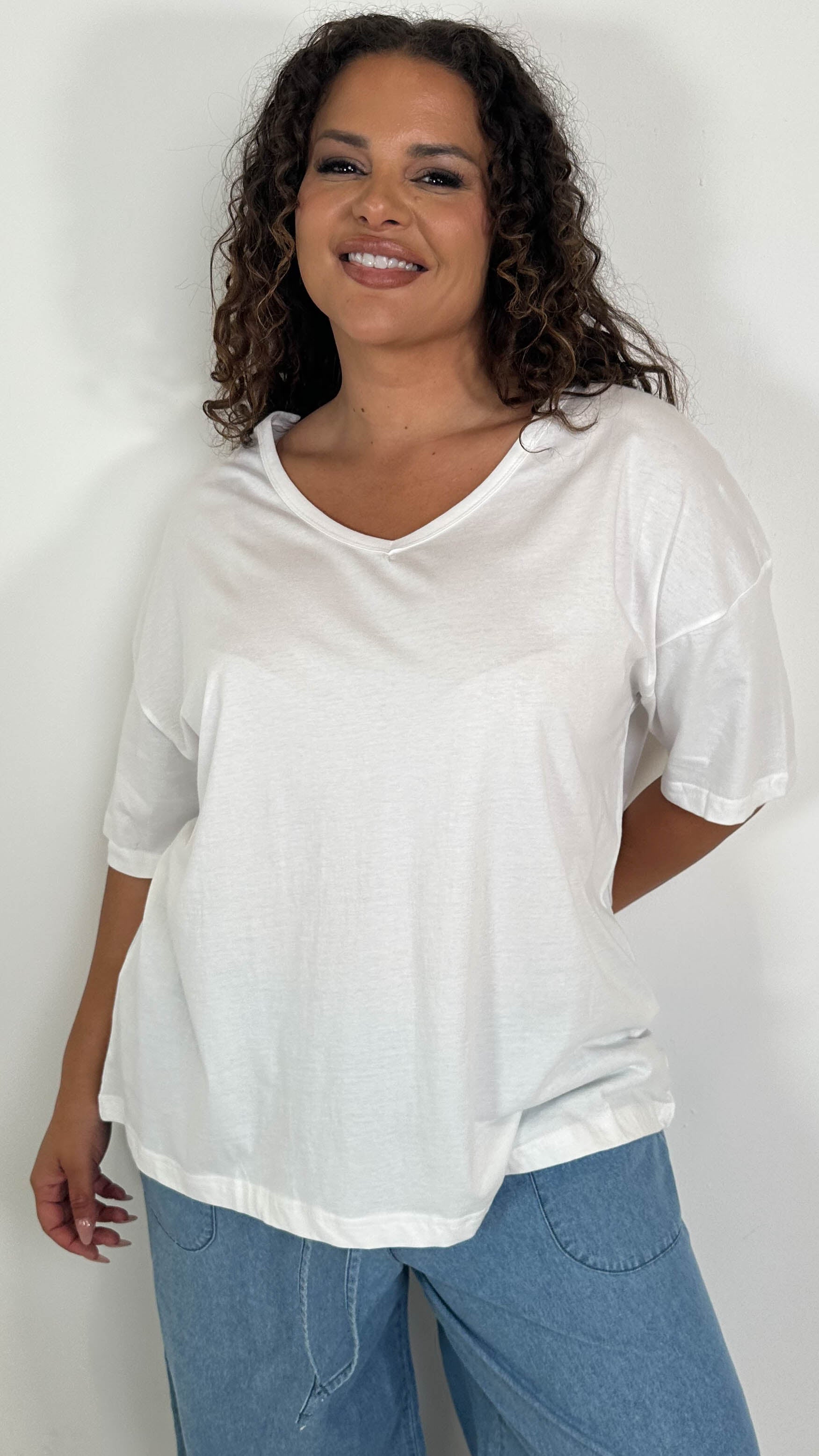 CurveWow Oversized V Neck Basic T-Shirt White