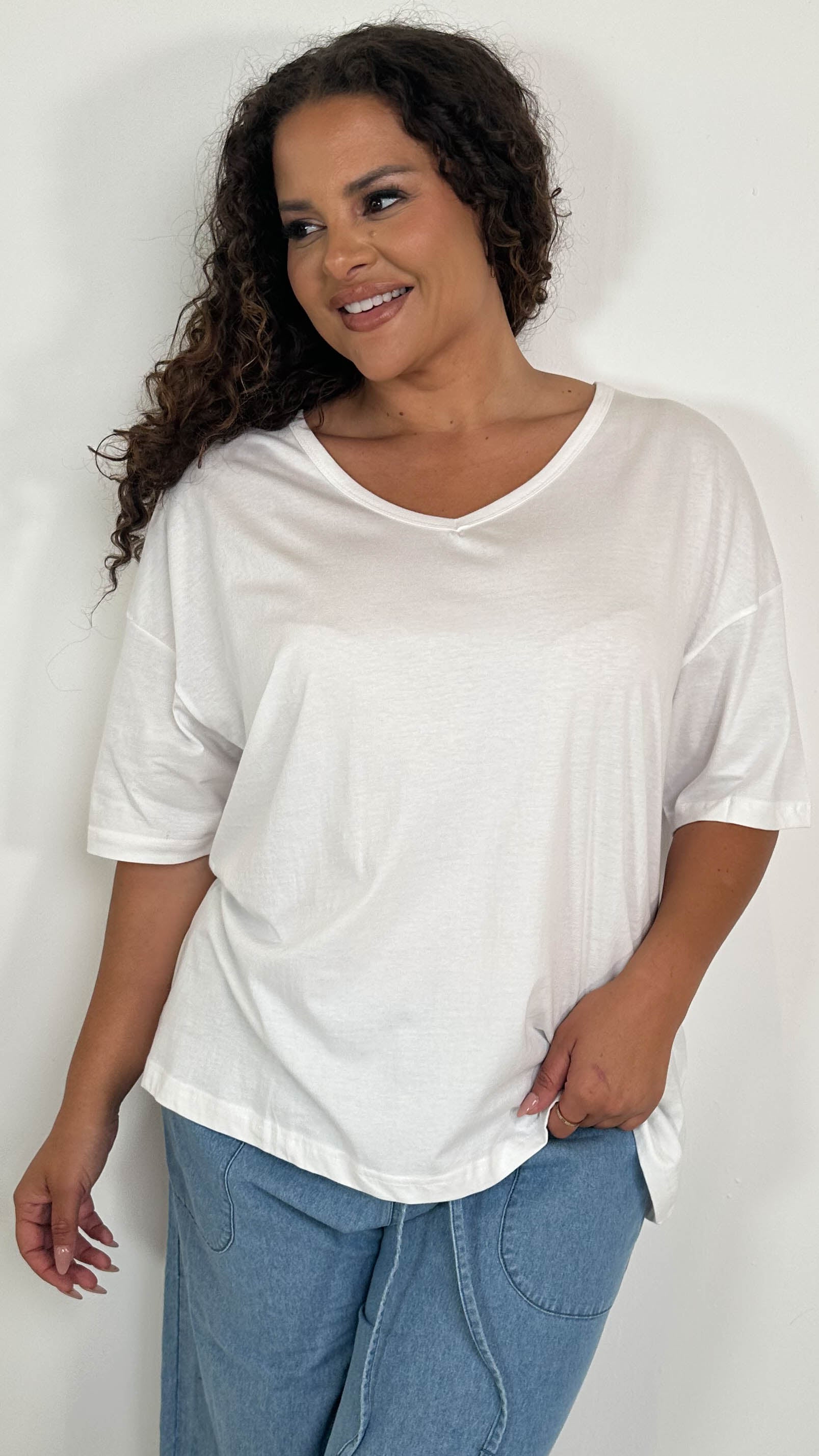 CurveWow Oversized V Neck Basic T-Shirt White