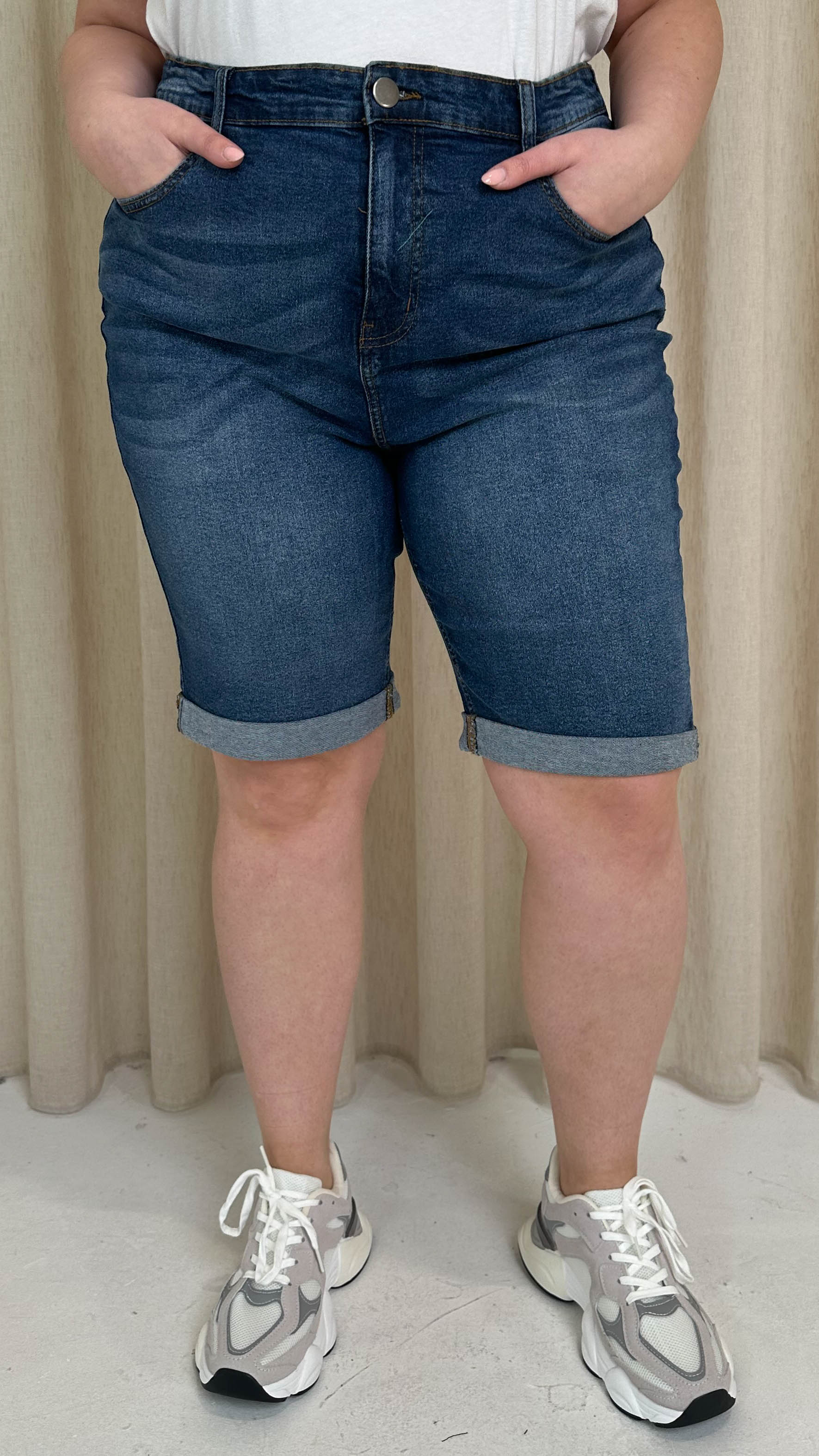 CurveWow Mom Style Denim Shorts Mid Blue