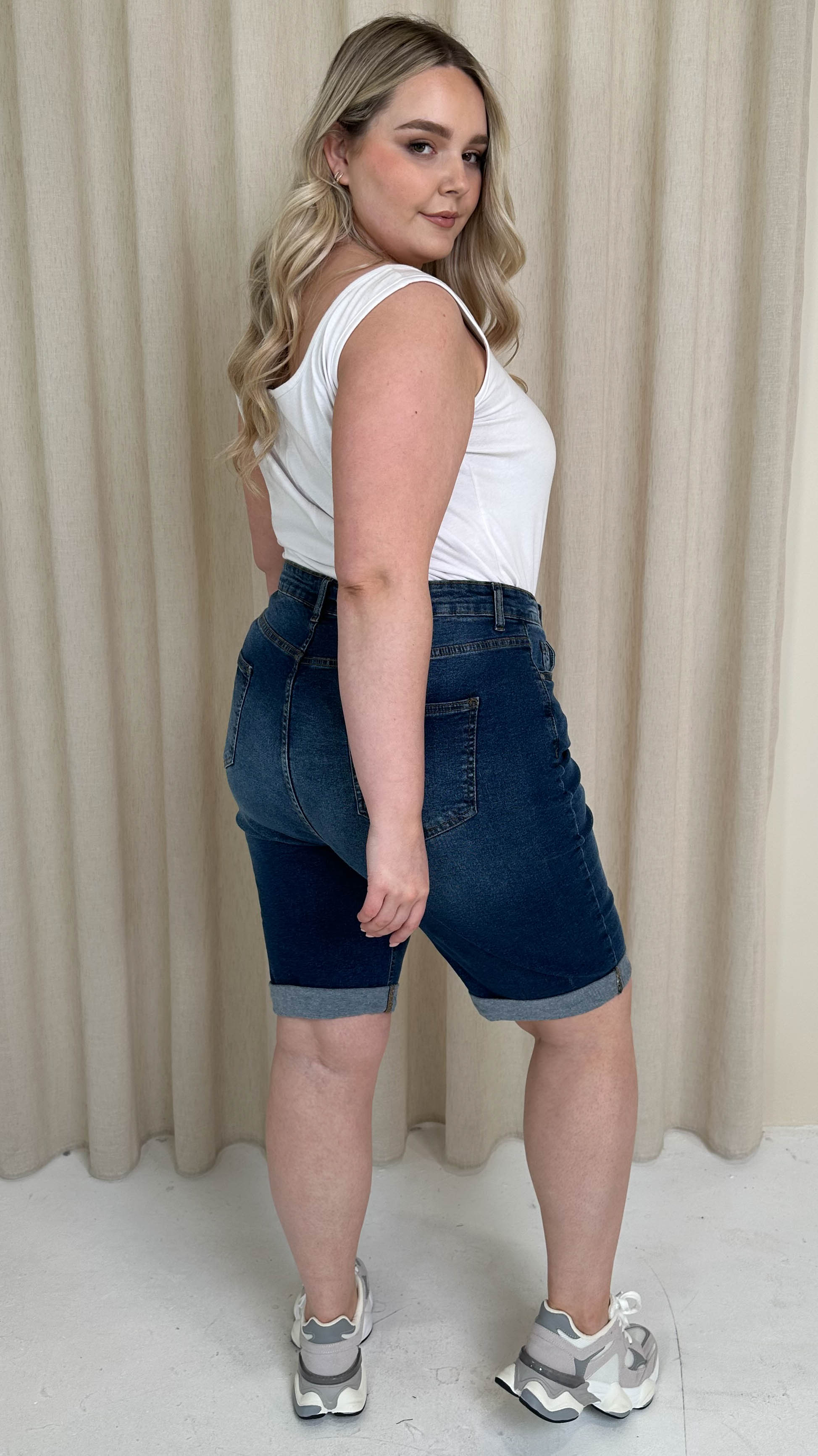 CurveWow Mom Style Denim Shorts Mid Blue