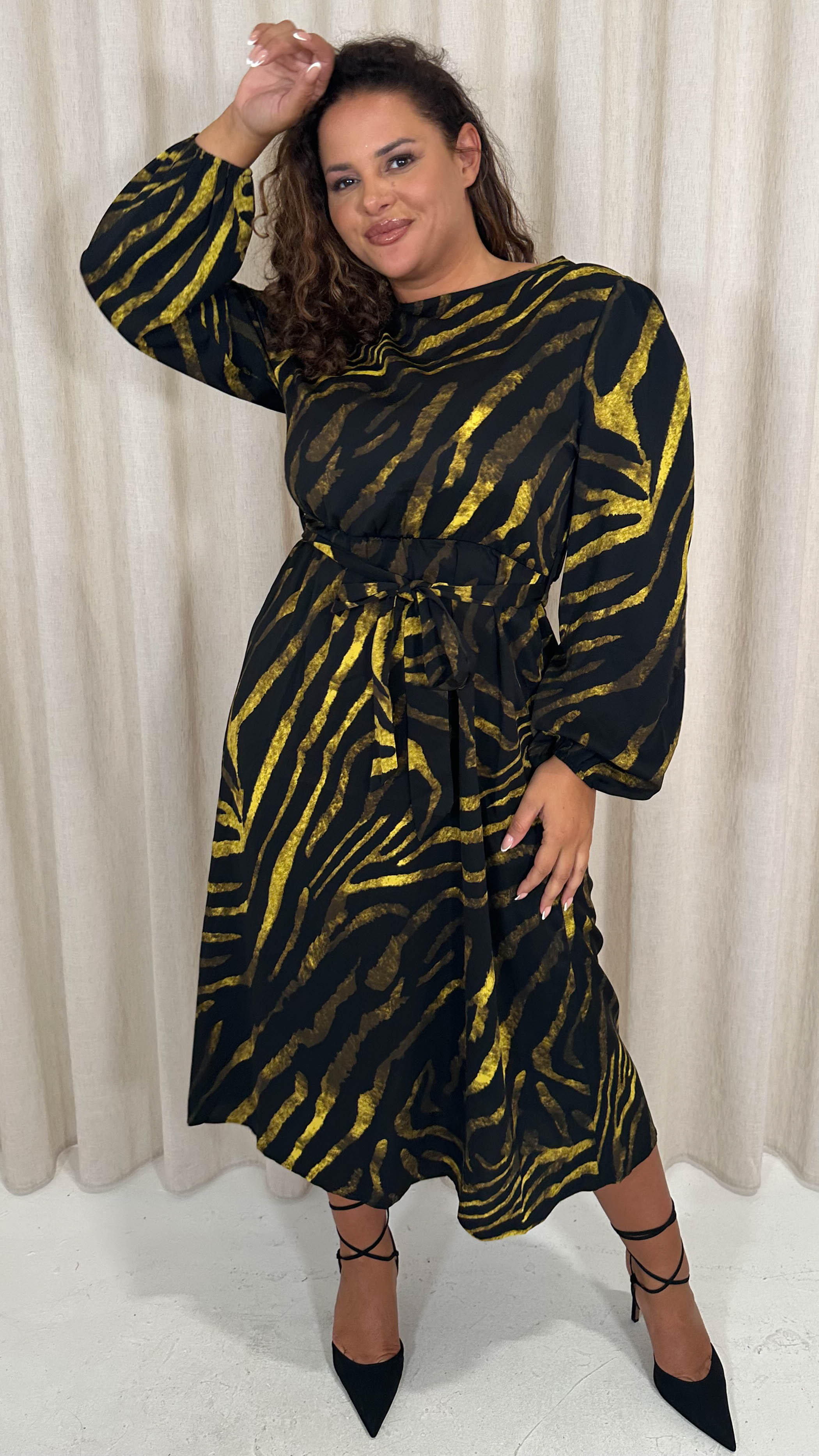 CurveWow Satin Tie Waist Midi Dress Black & Yellow Zebra