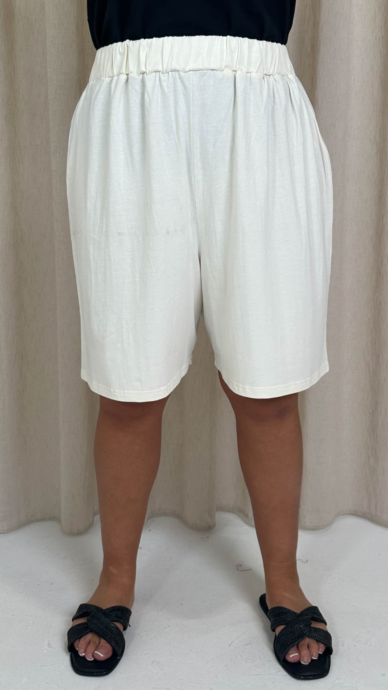 CurveWow Pull On Shorts Cream