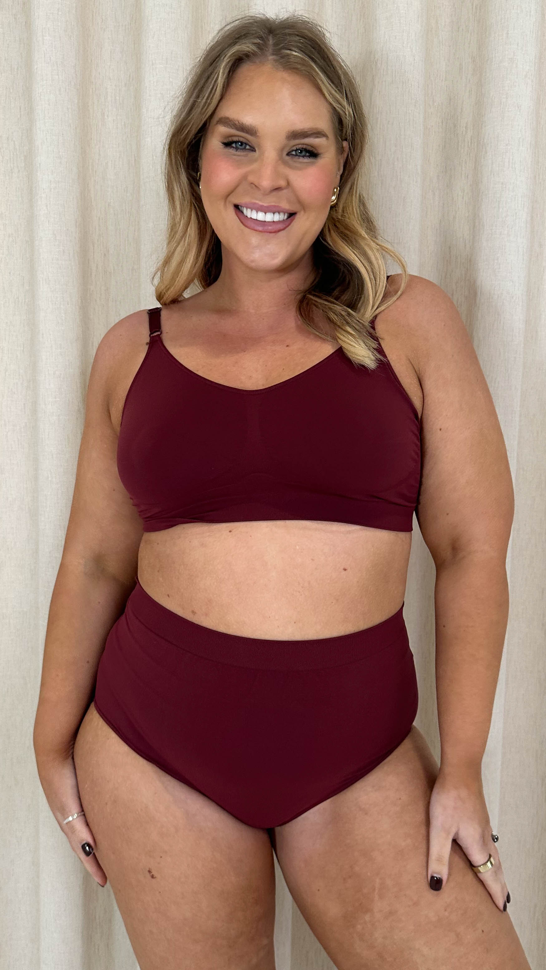 Curvy Seam Free Comfort Brief Burgundy