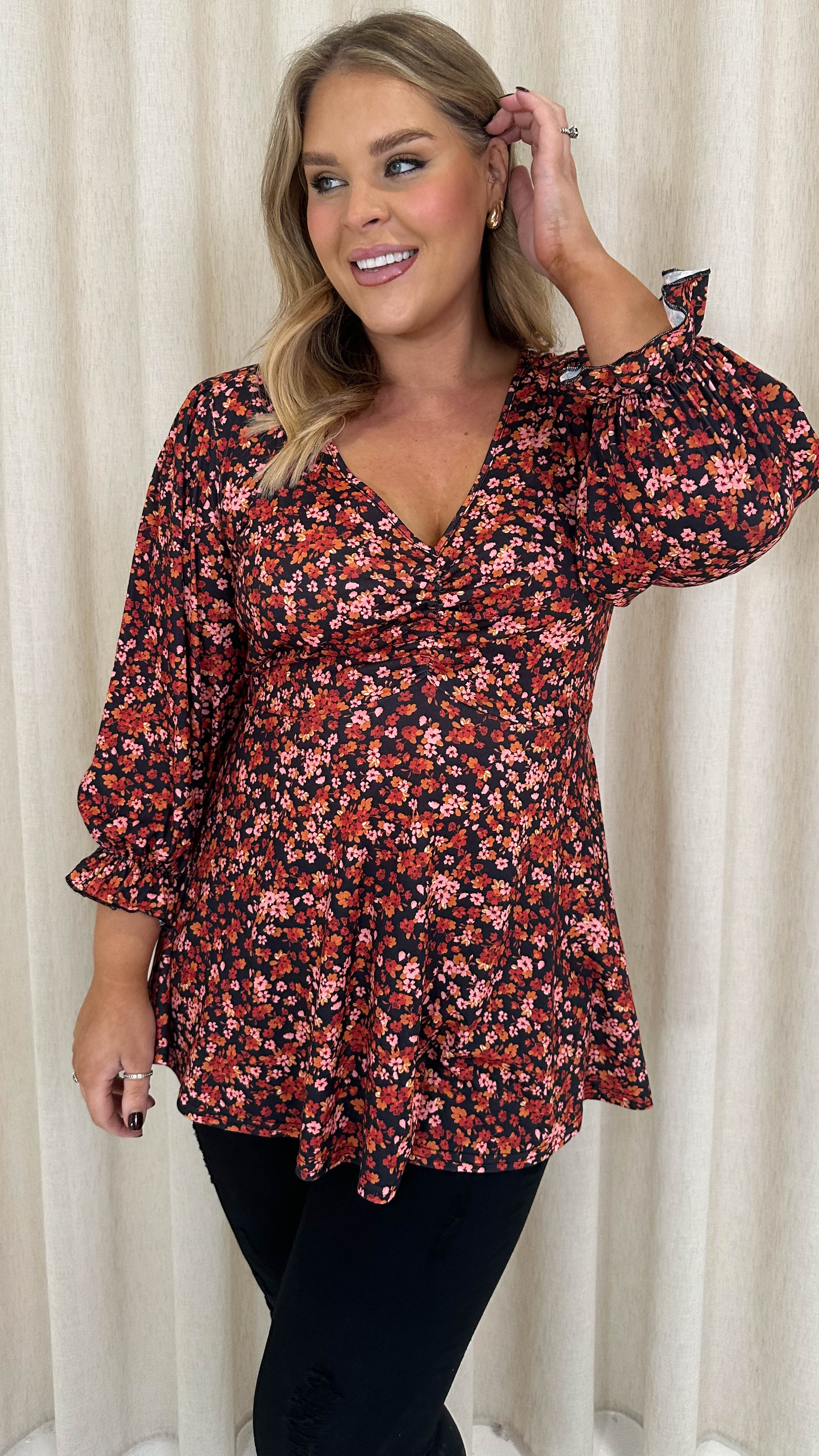 CurveWow V Neck Peplum Top Black Floral