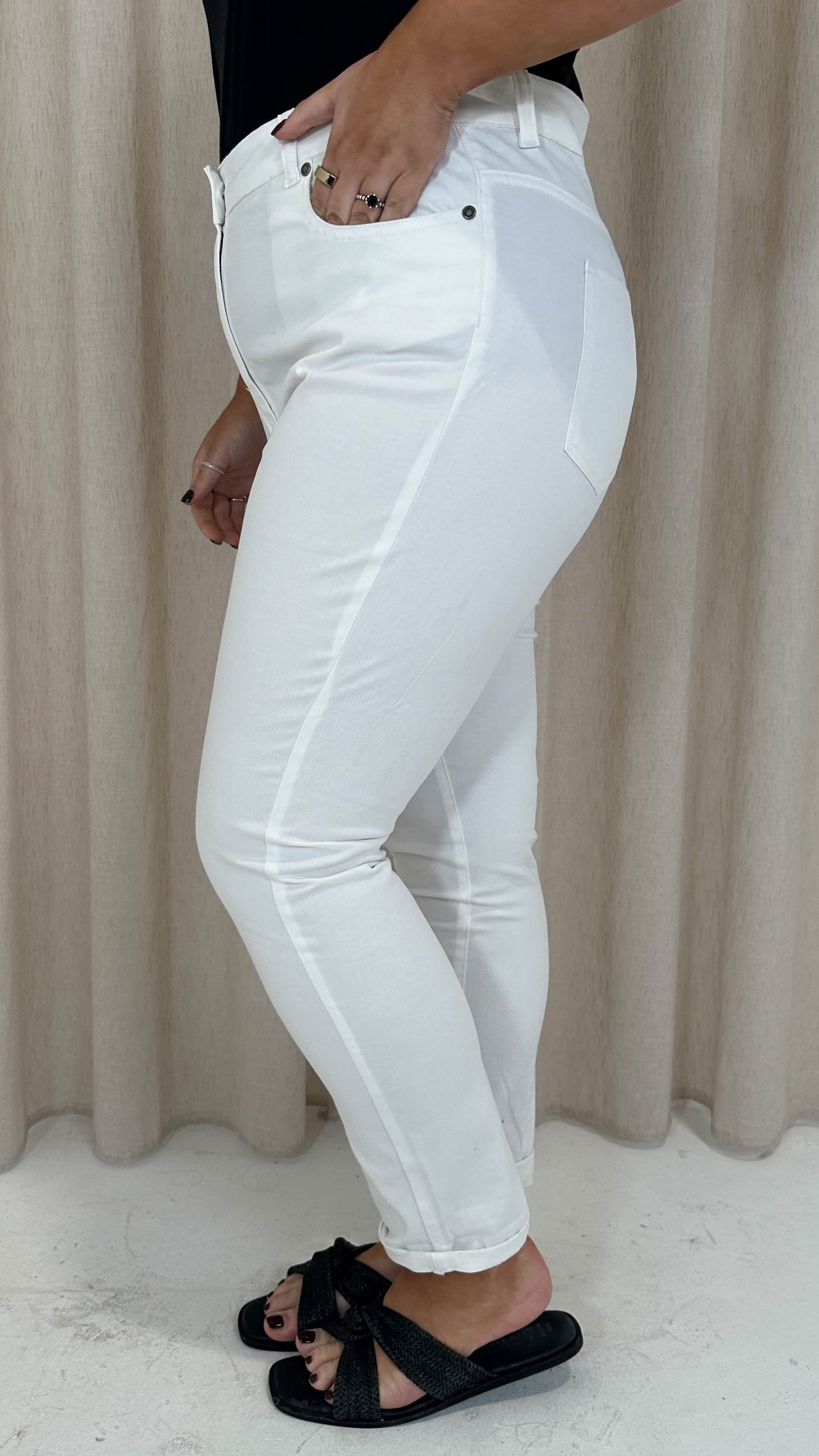 CurveWow Mom Jeans White