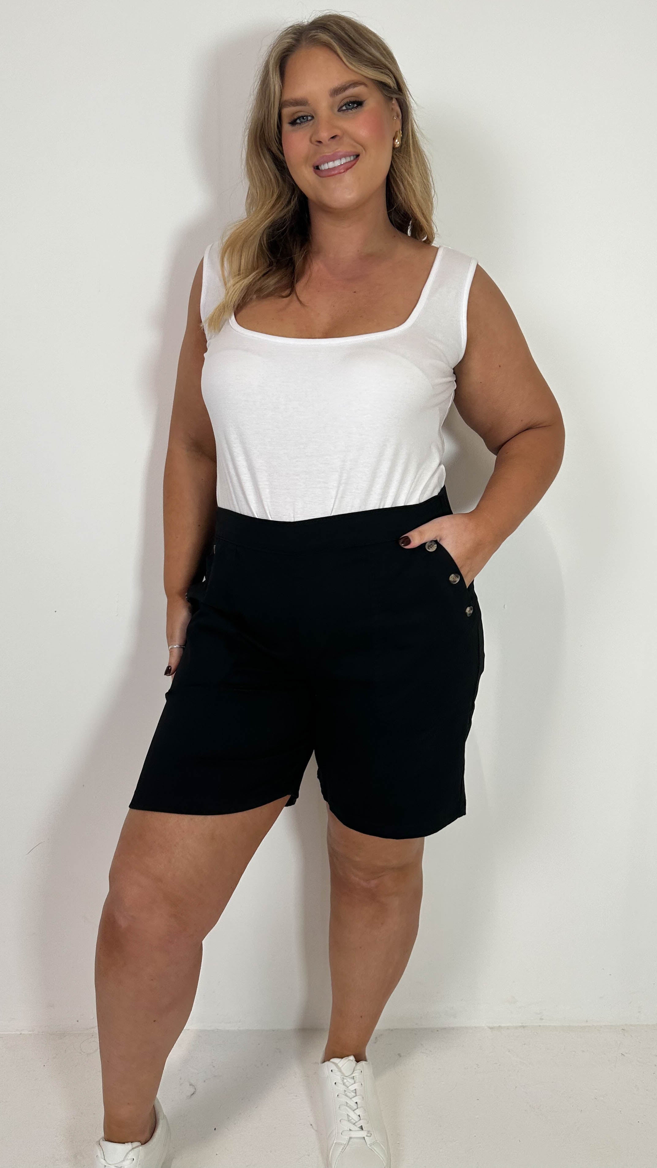 CurveWow Denim Button Side Short Black