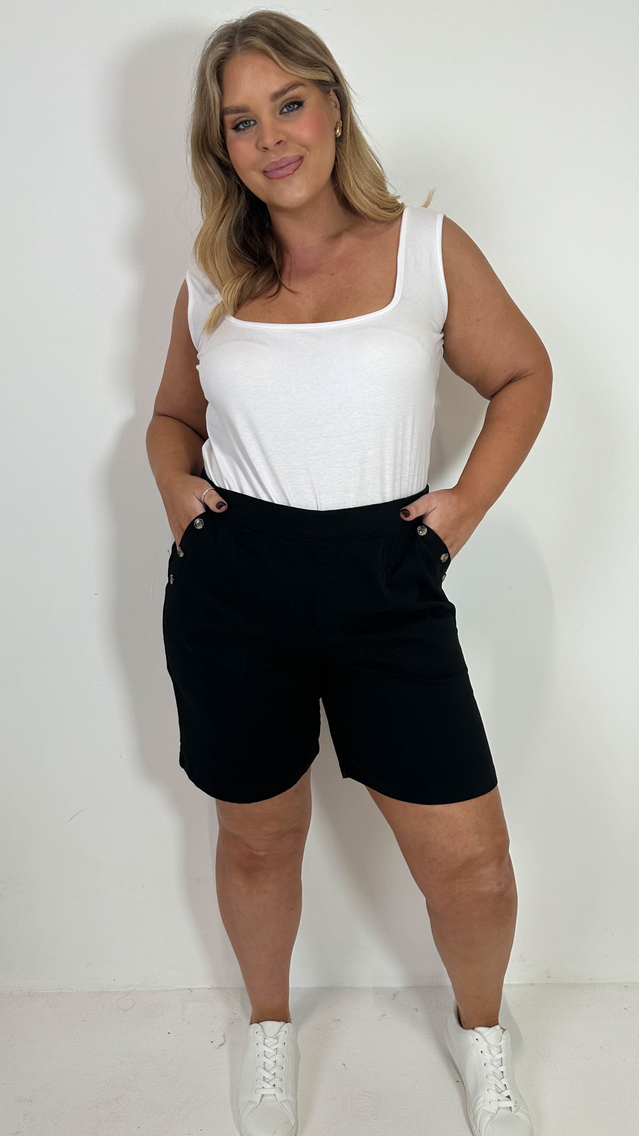 CurveWow Denim Button Side Short Black