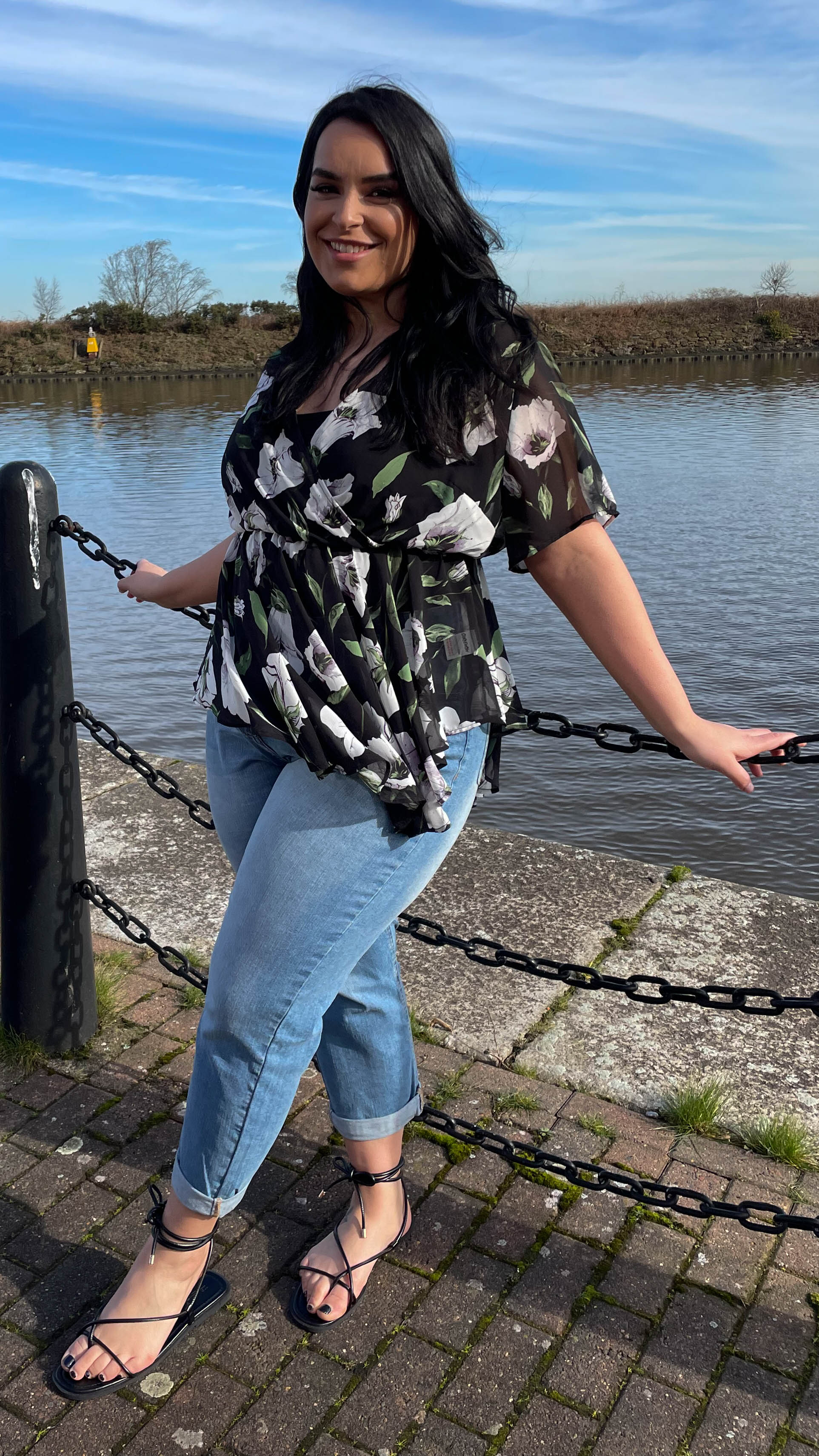 CurveWow Dip Front Wrap Top Black