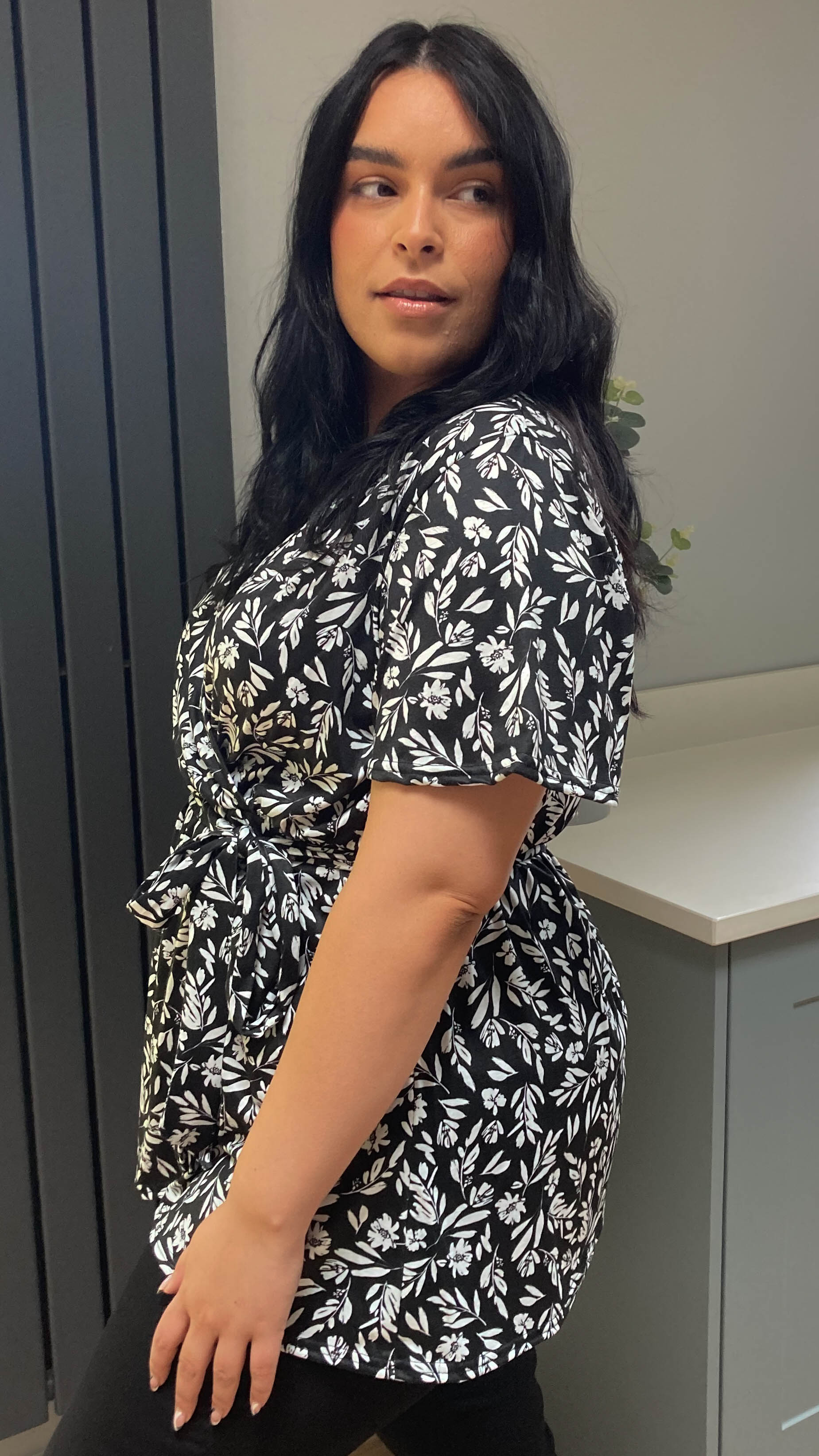 CurveWow Wrap Top Black White Floral