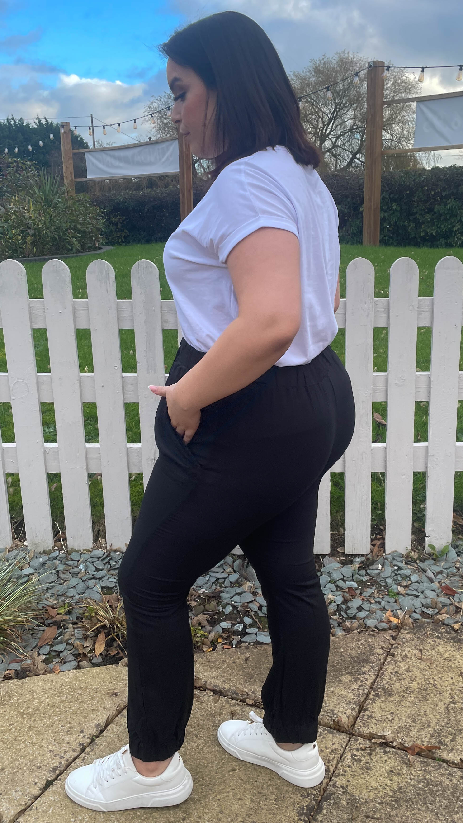 CurveWow Cuffed Joggers Black