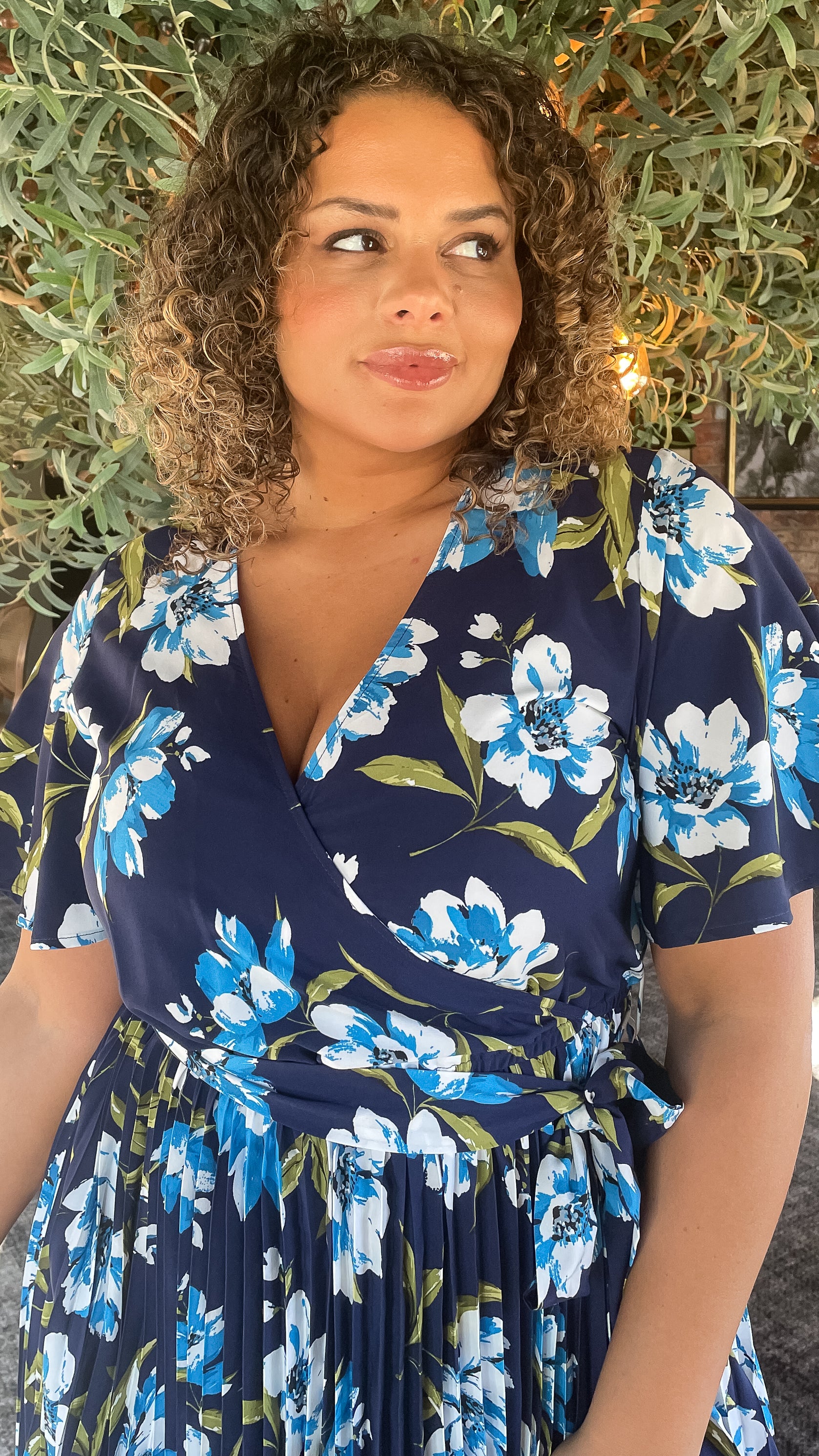 CurveWow Short Sleeve Pleated Wrap Dress Navy Floral