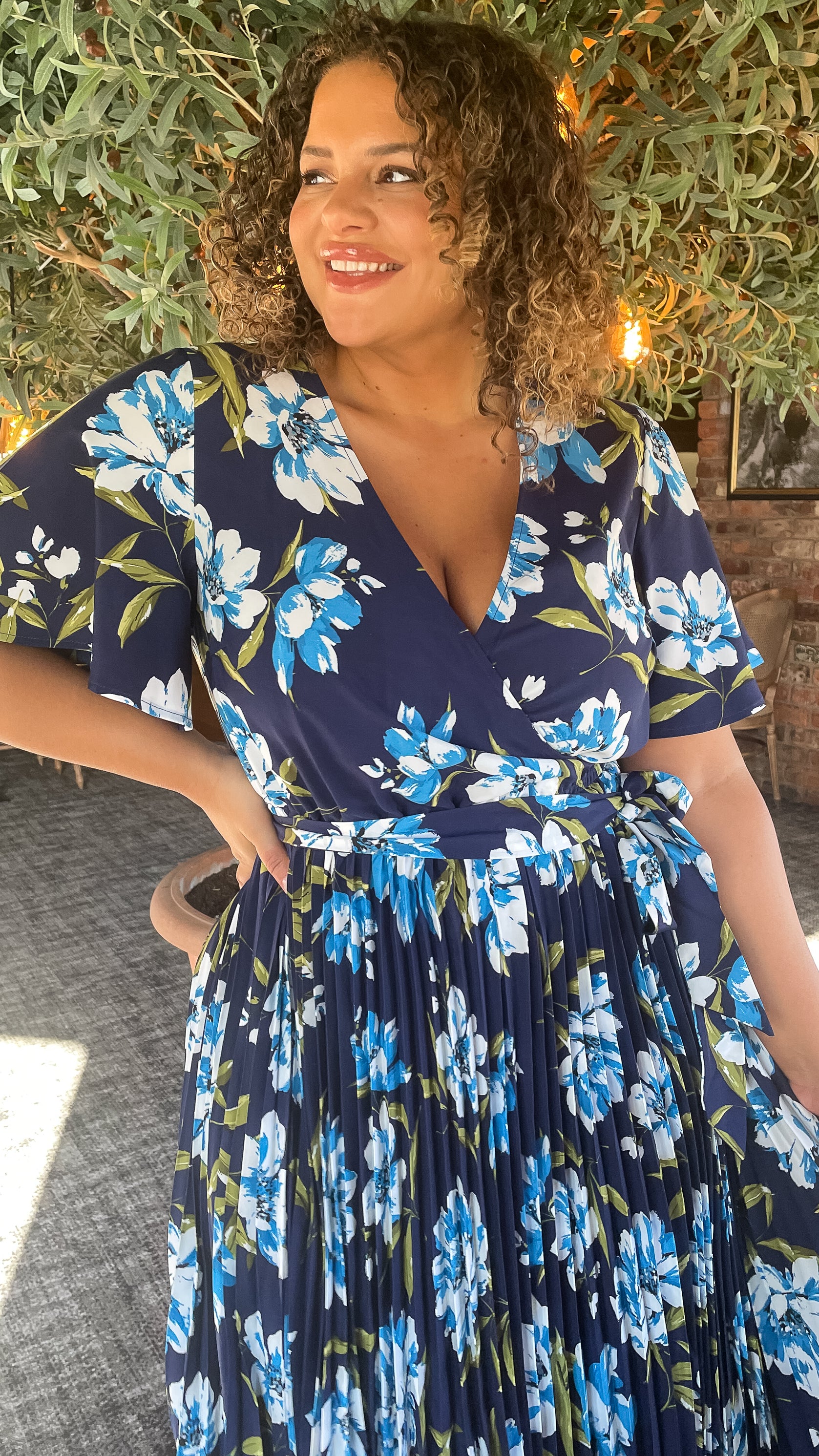 CurveWow Short Sleeve Pleated Wrap Dress Navy Floral