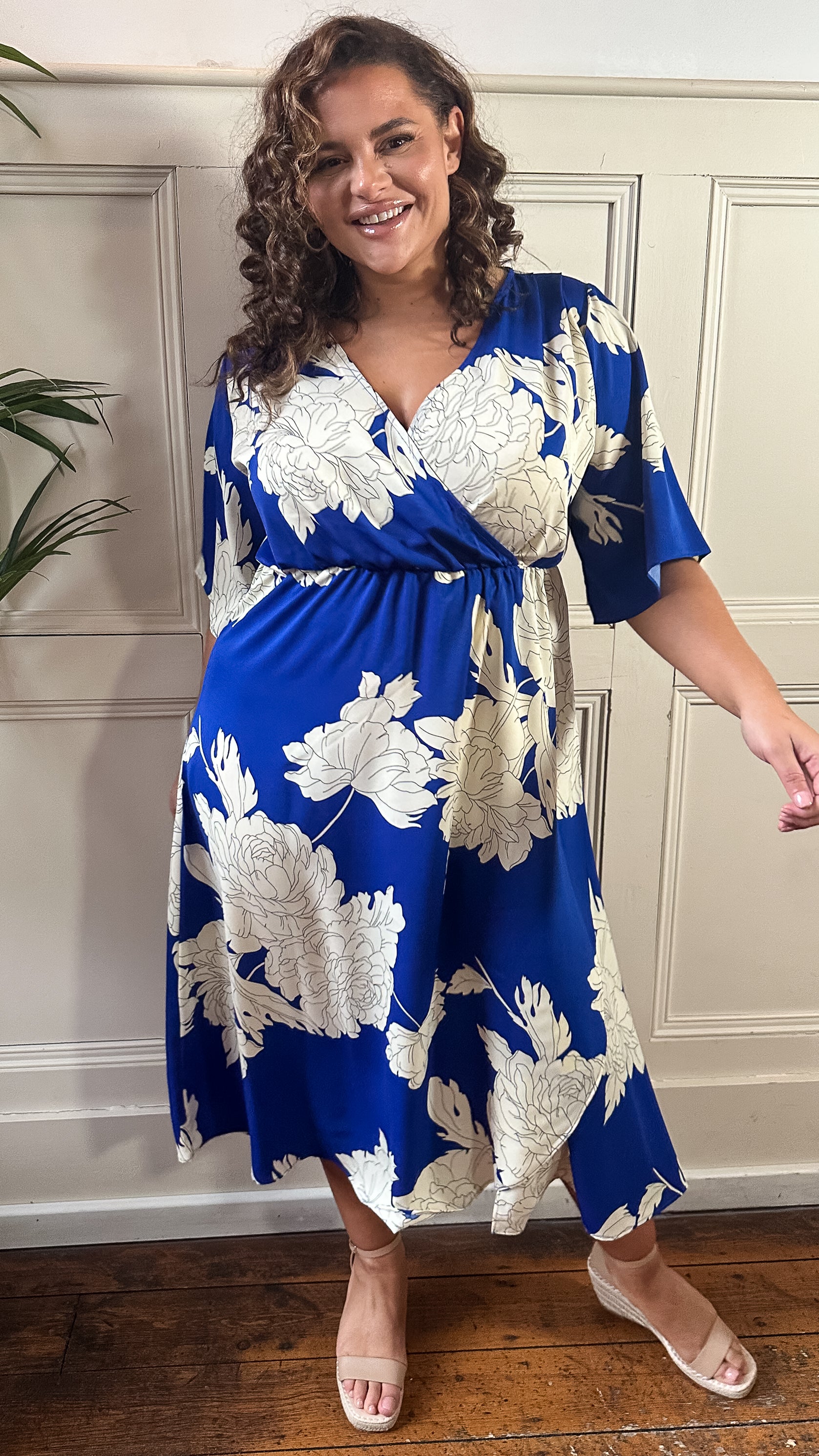 CurveWow Wrap Dress Cobalt Blue Floral Curvewow CurveWow Wrap Dress Cobalt Blue Floral Curvewow