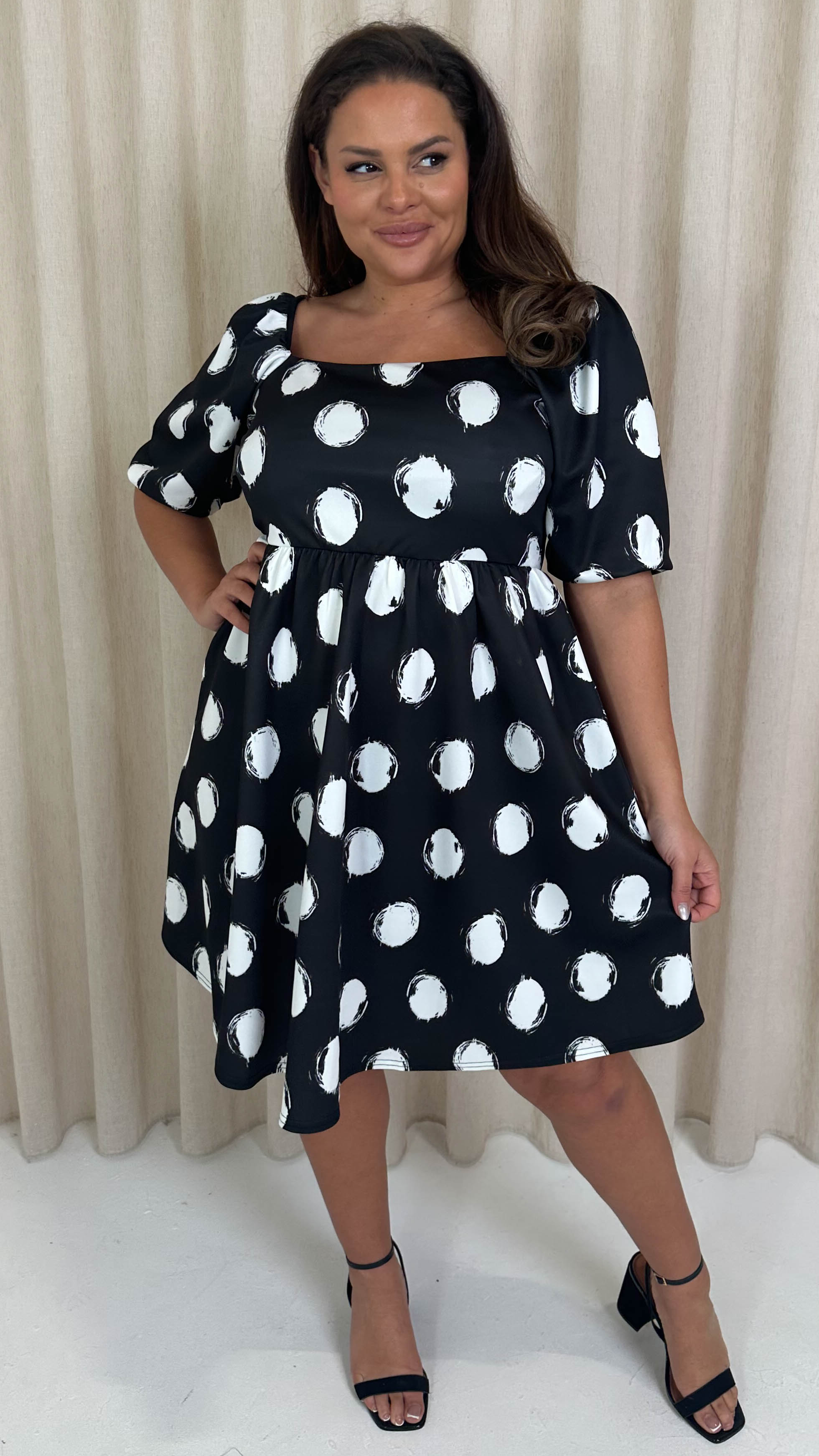 CurveWow Milkmaid Mini Dress Mono Spot