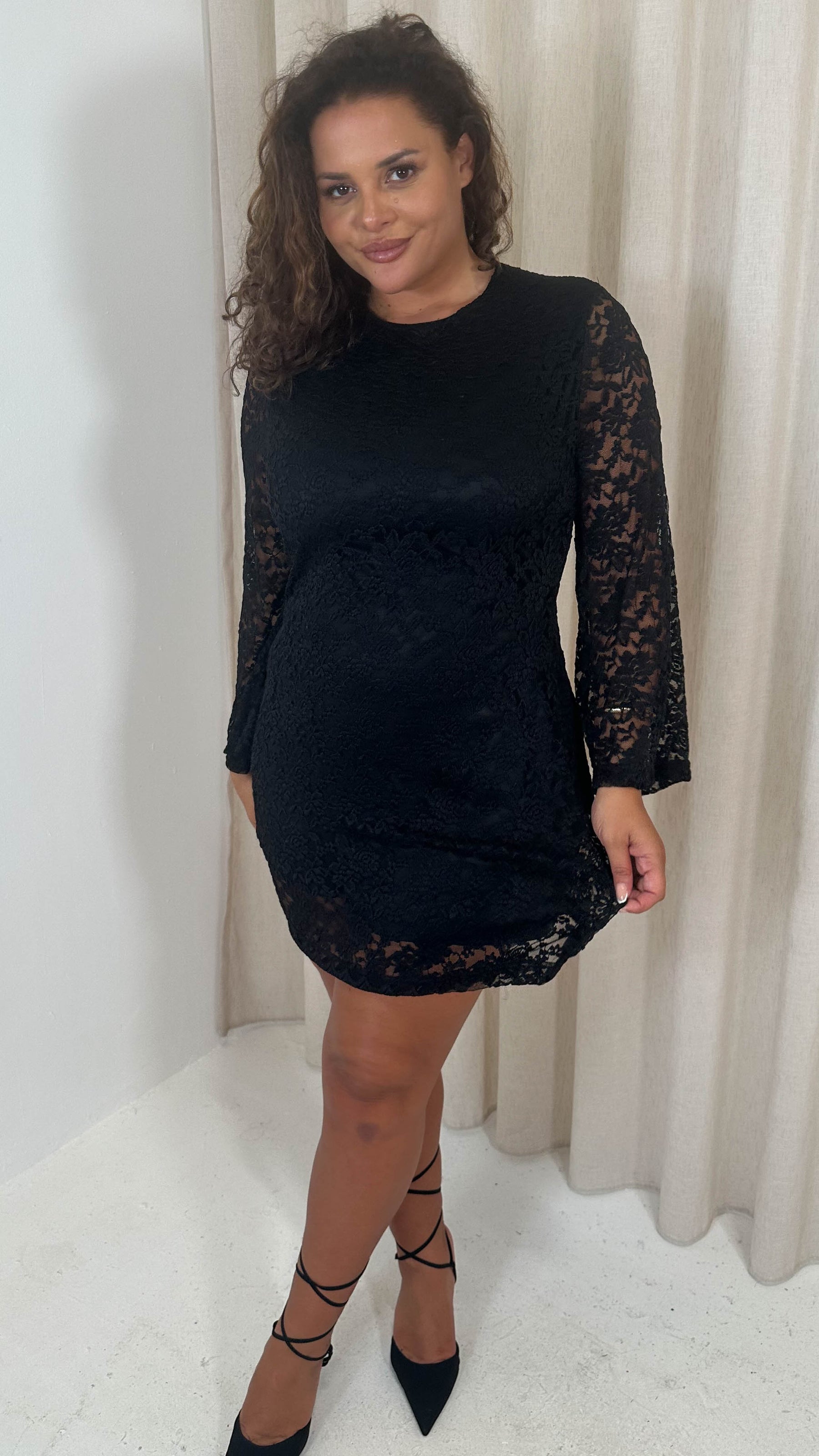 CurveWow Floral Lace Shift Dress Black Curvewow CurveWow Floral Lace Shift Dress Black Curvewow