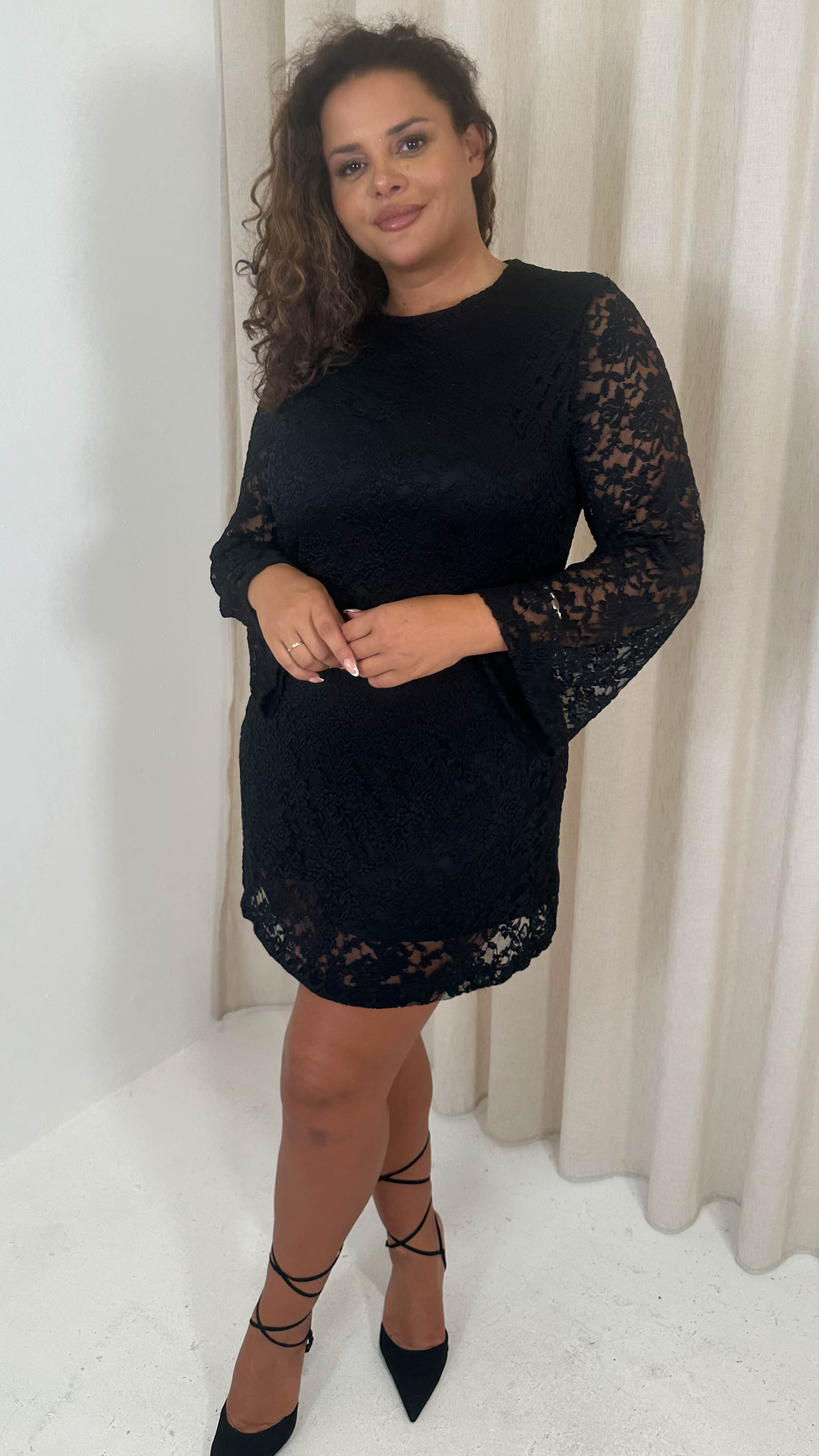 CurveWow Floral Lace Shift Dress Black
