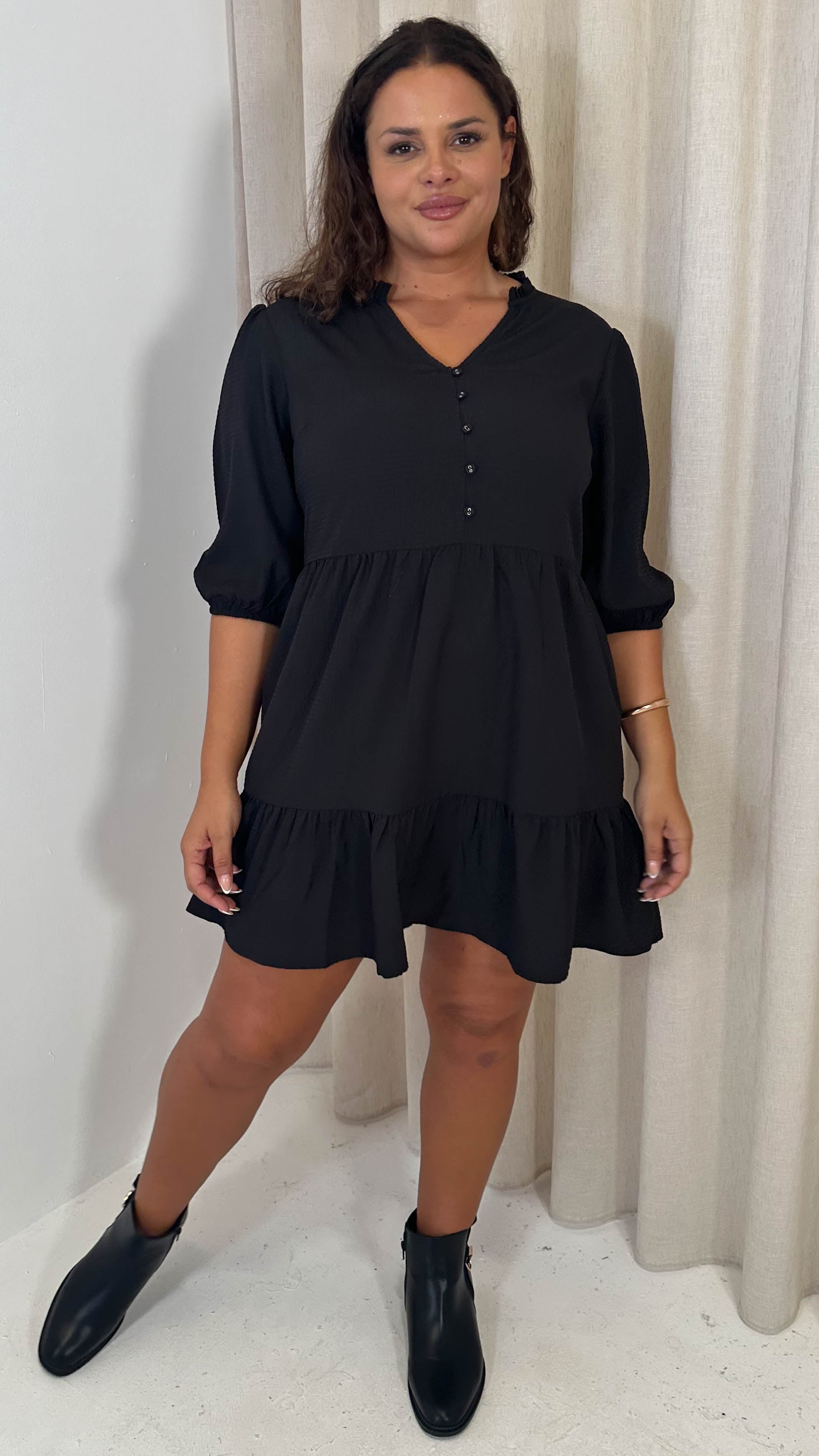 CurveWow Textured Seersucker Mini Dress Black